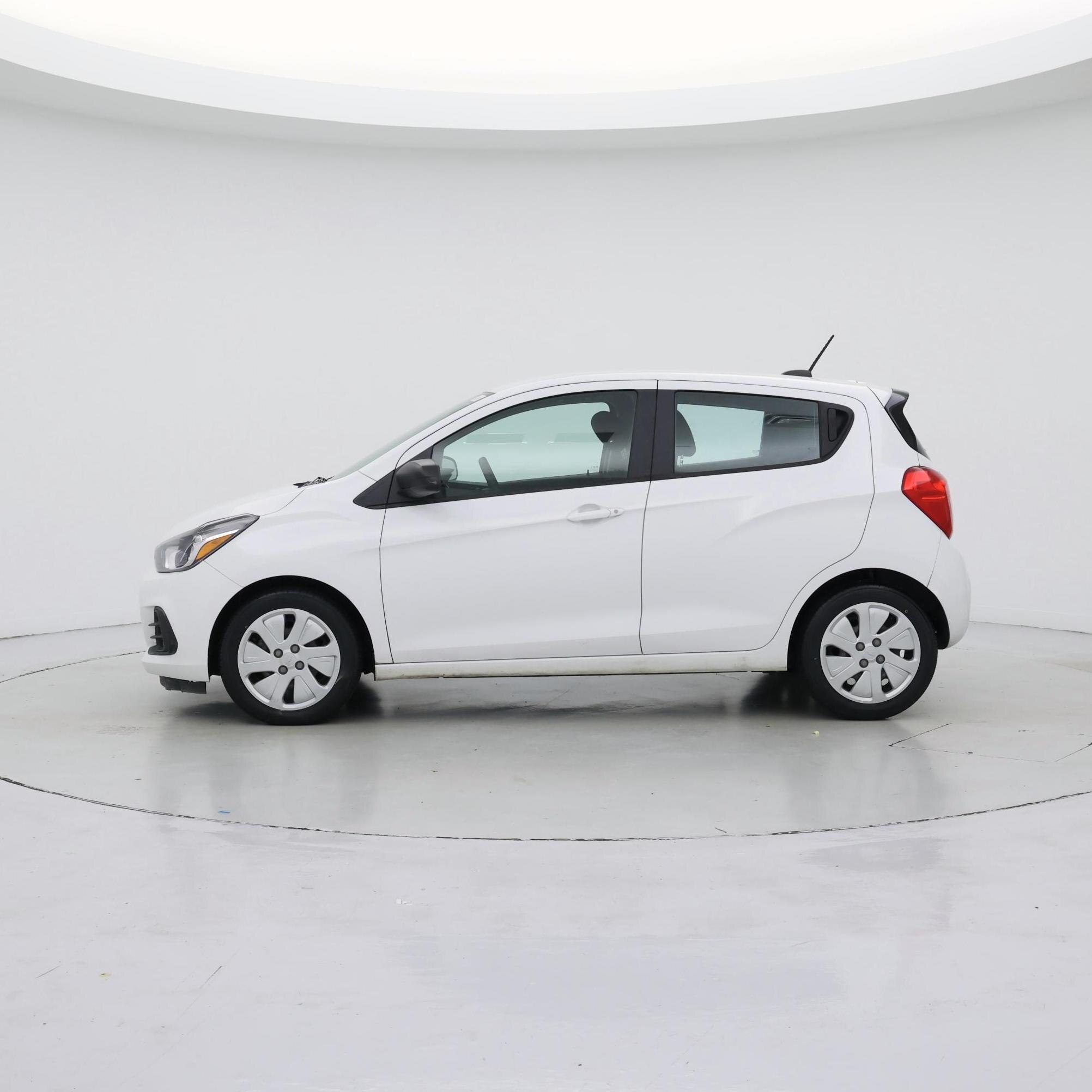 Thumbnail: 2017 Chevrolet Spark - 3
