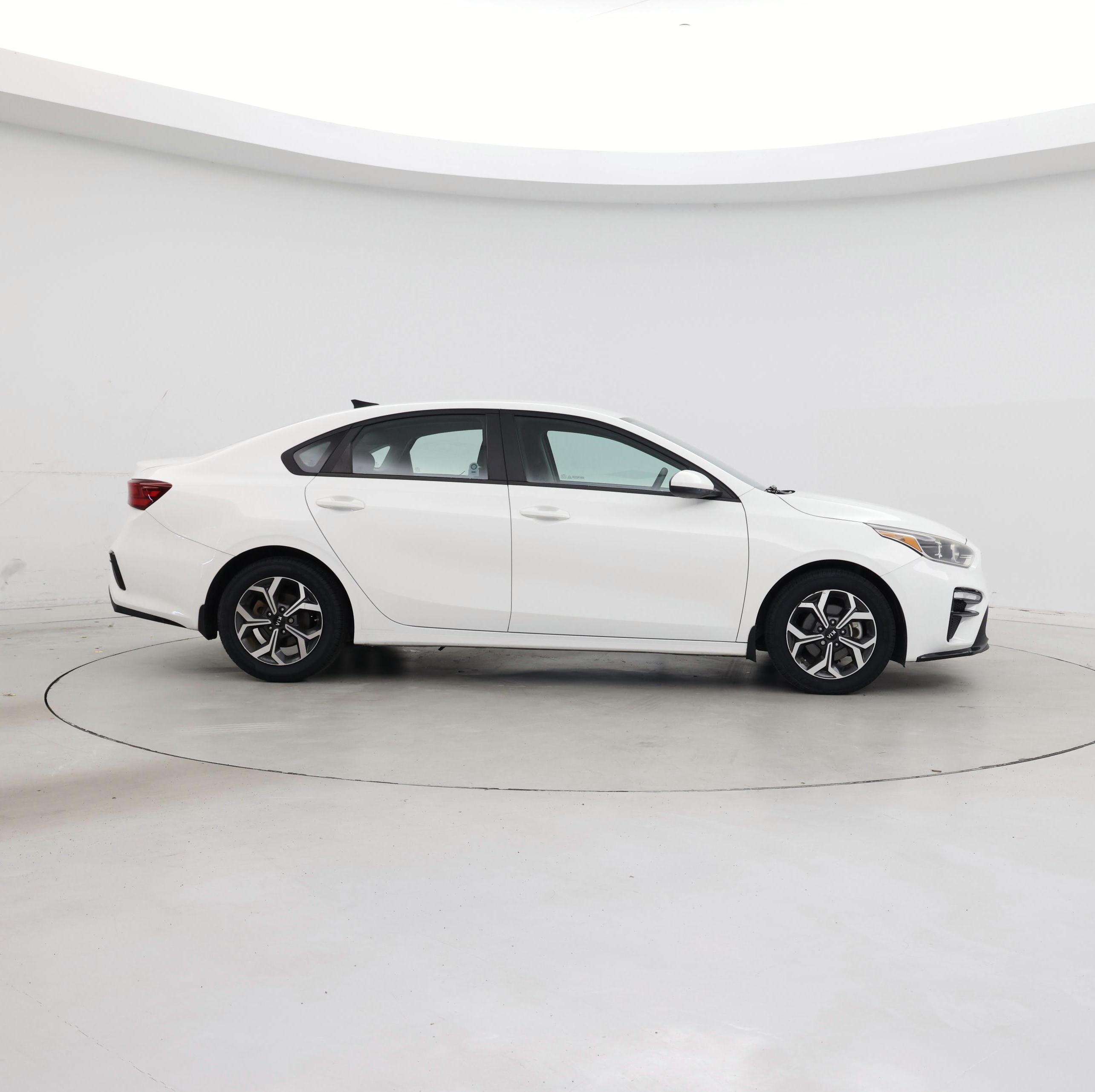 Thumbnail: 2021 Kia Forte - 7