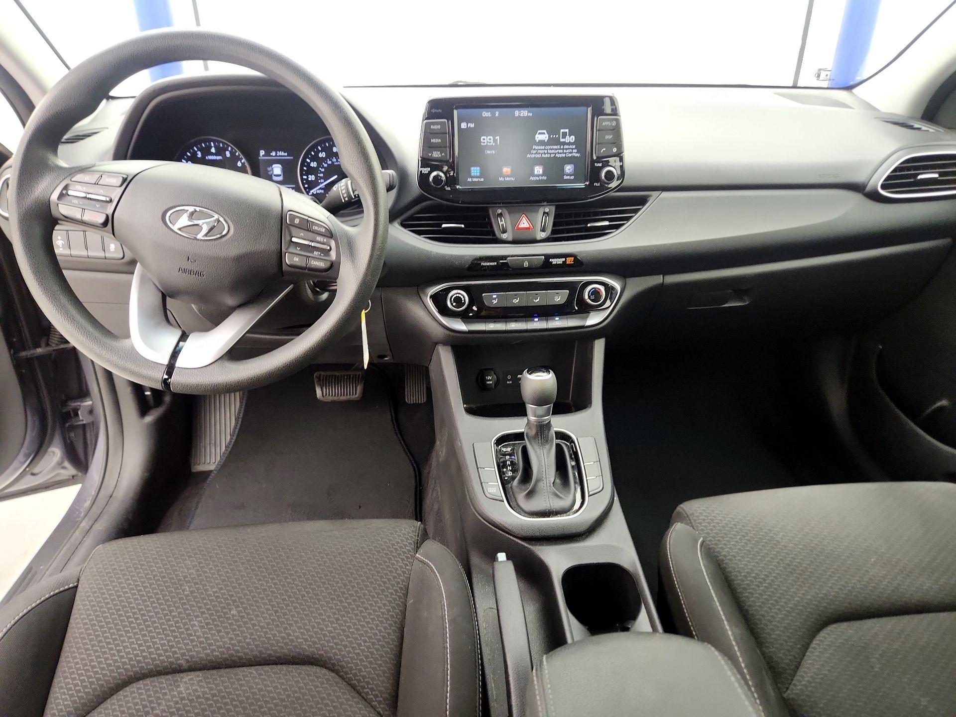 Thumbnail: 2018 Hyundai Elantra - 9