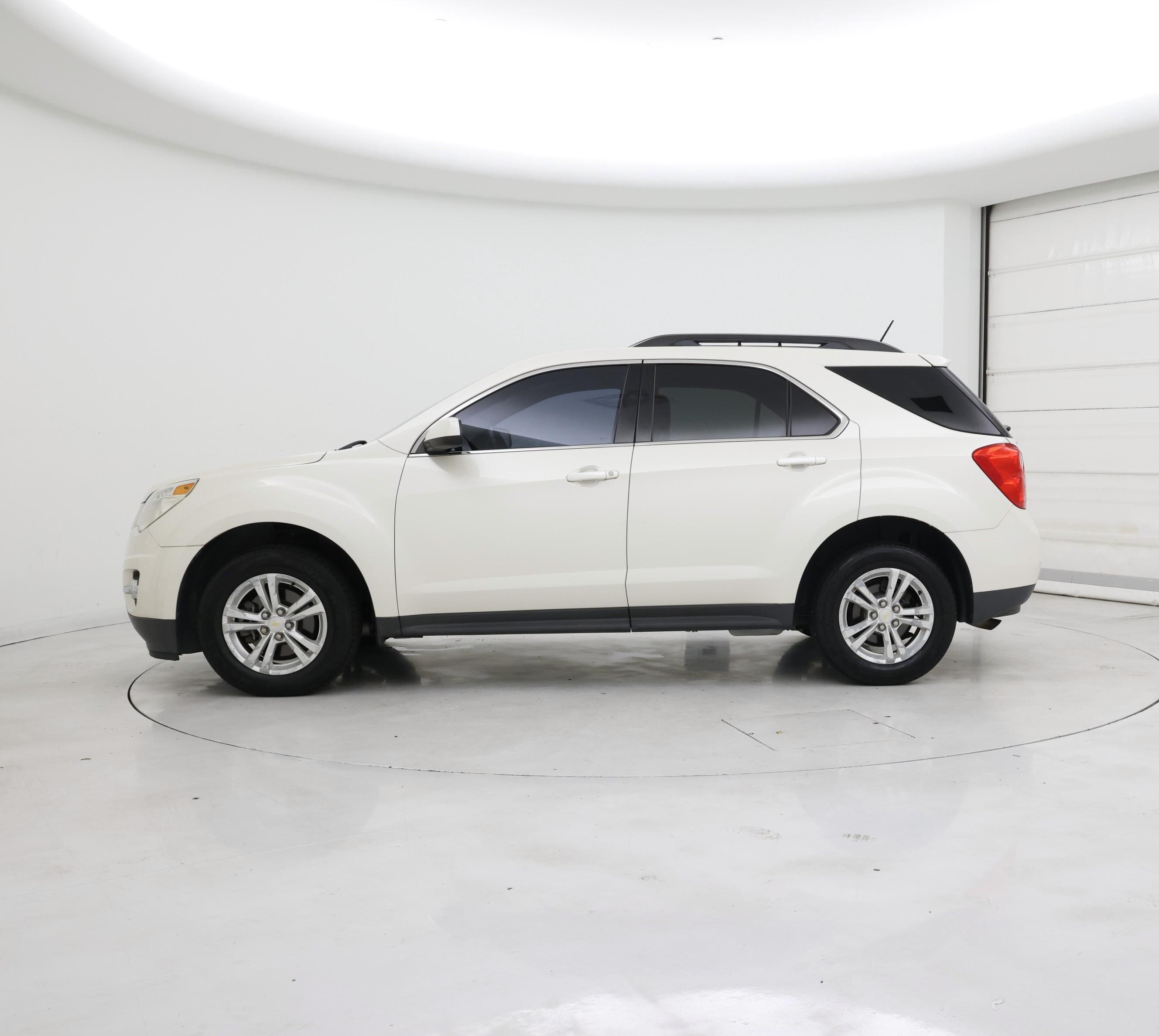 Thumbnail: 2015 Chevrolet Equinox - 3