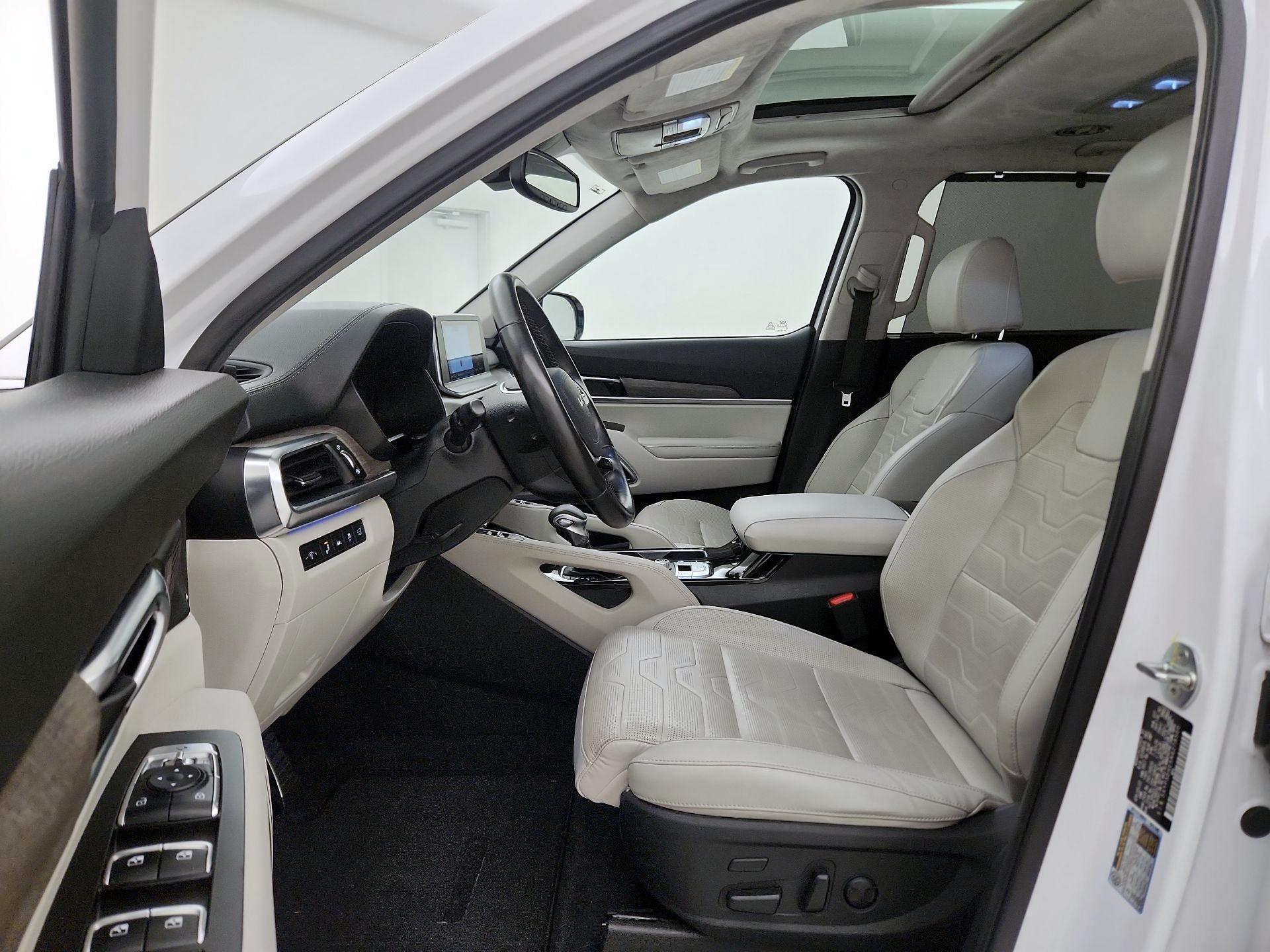 Thumbnail: 2022 Kia Telluride - 11