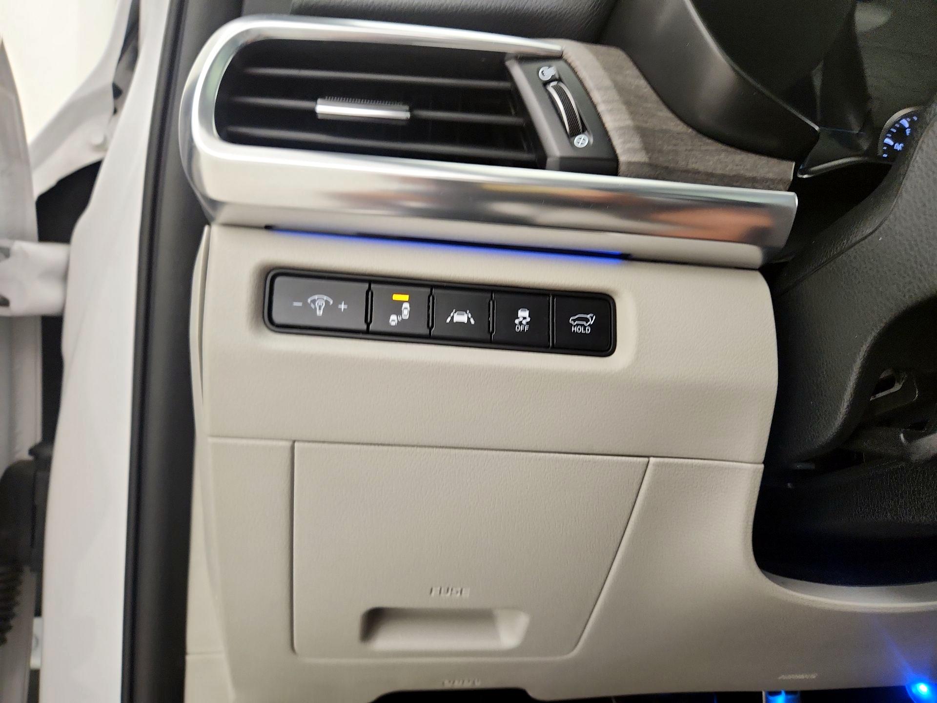 Thumbnail: 2022 Kia Telluride - 13