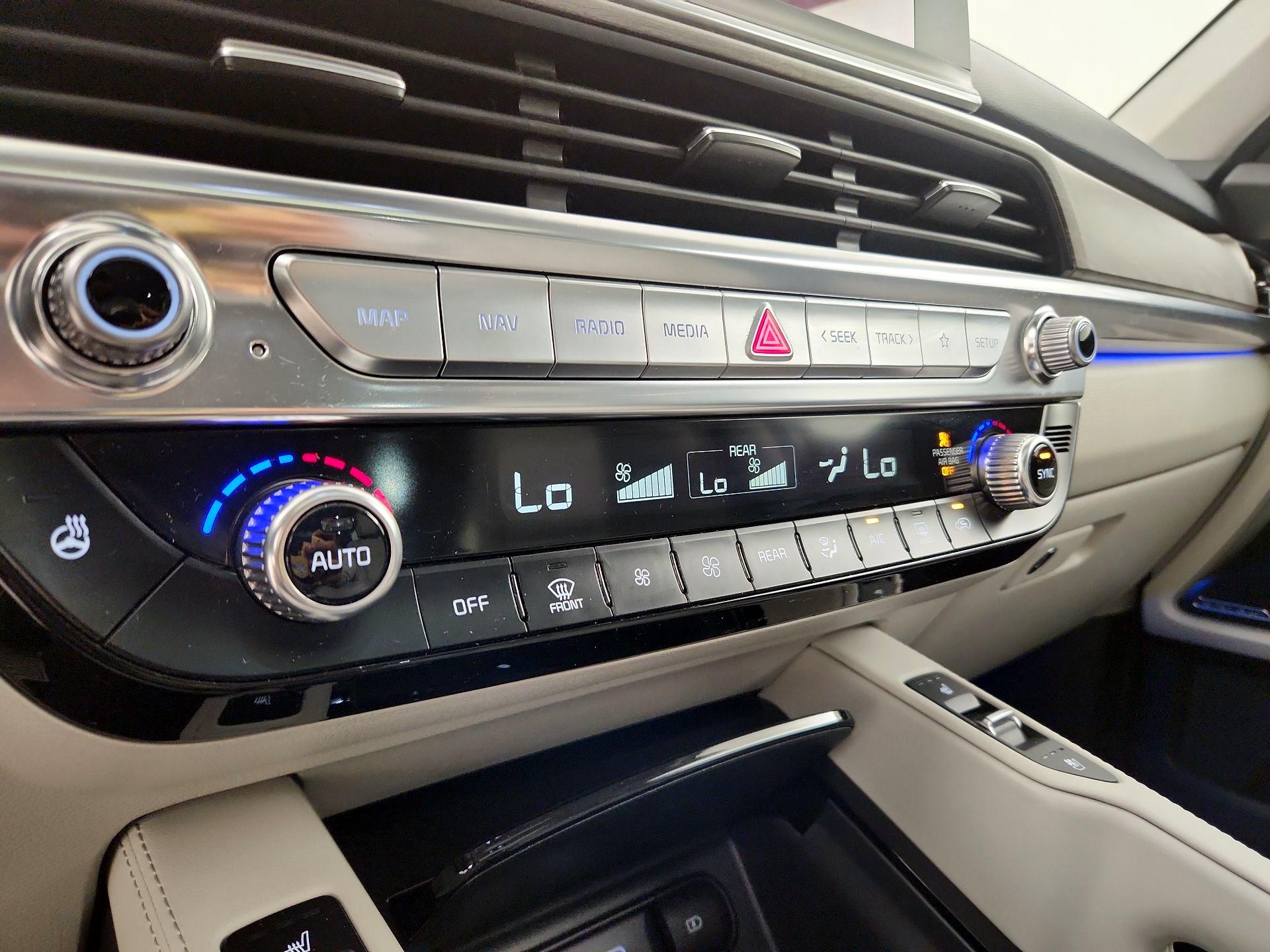 Thumbnail: 2022 Kia Telluride - 17