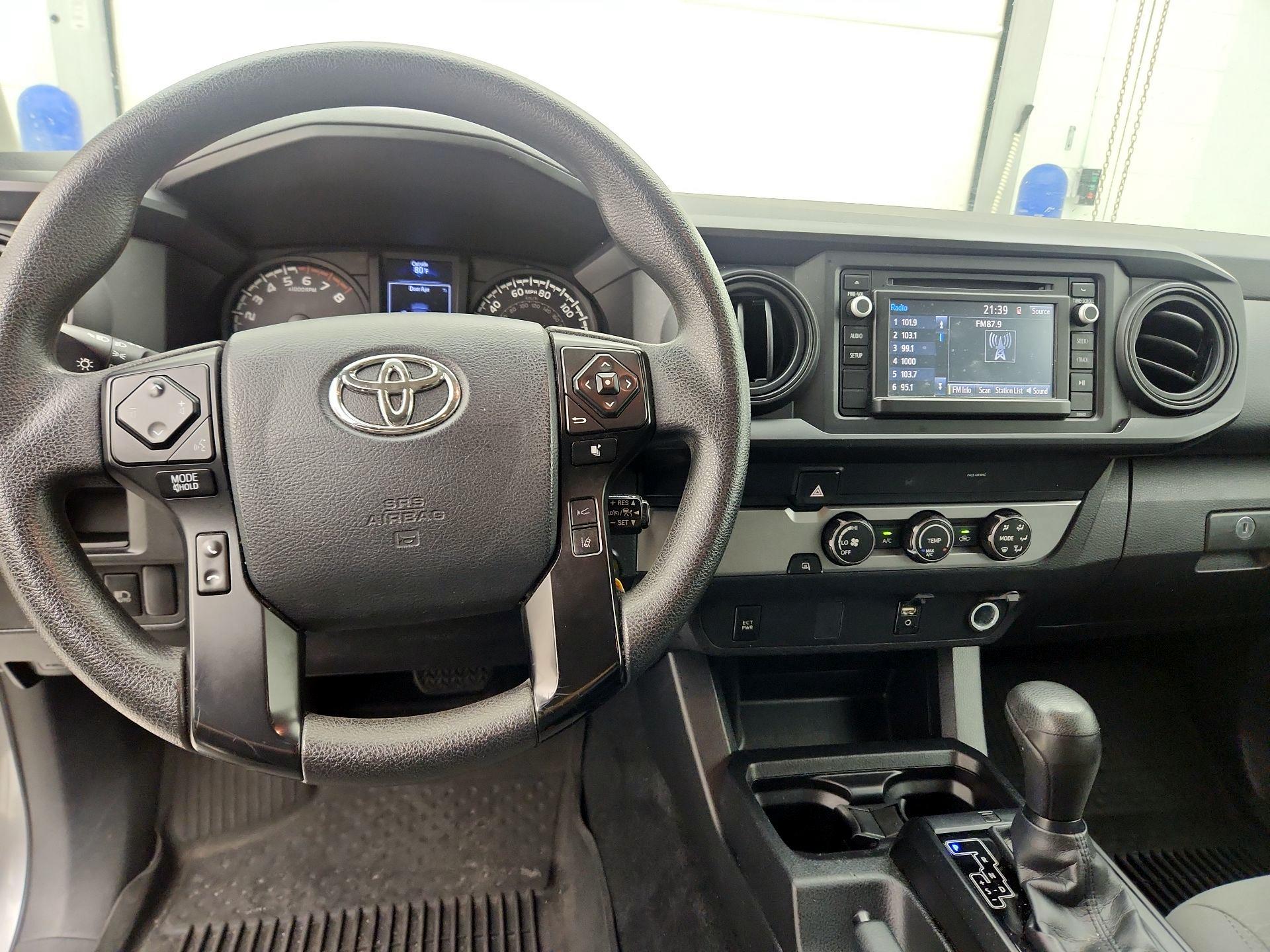 Thumbnail: 2019 Toyota Tacoma - 9
