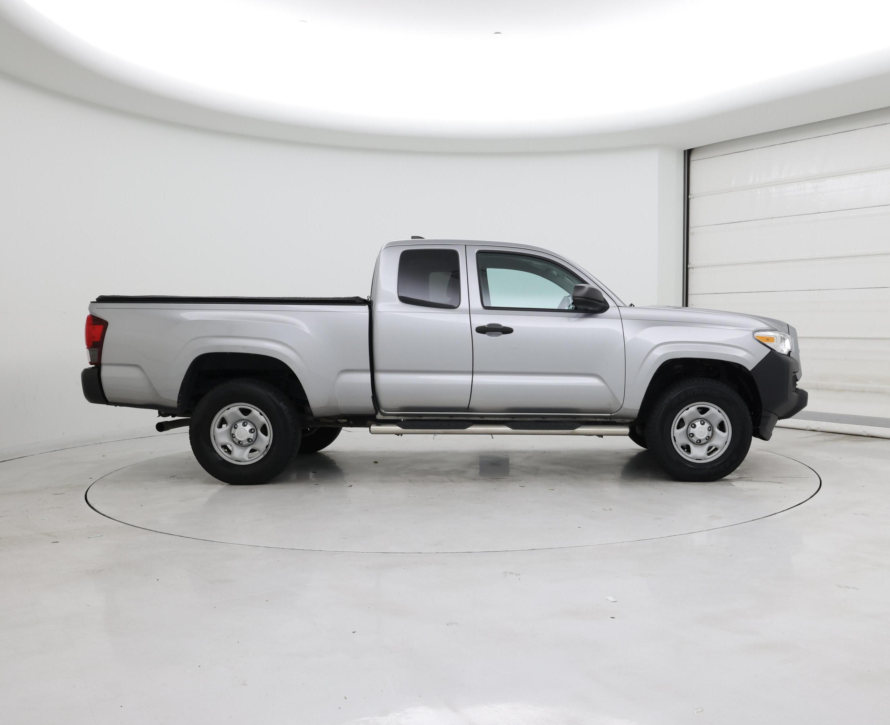 Thumbnail: 2019 Toyota Tacoma - 7