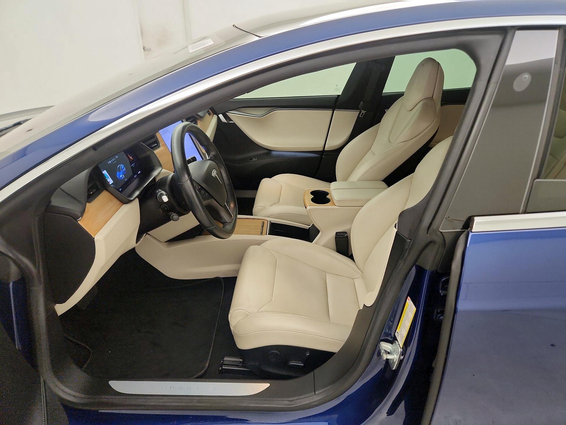 Thumbnail: 2020 Tesla Model S - 11