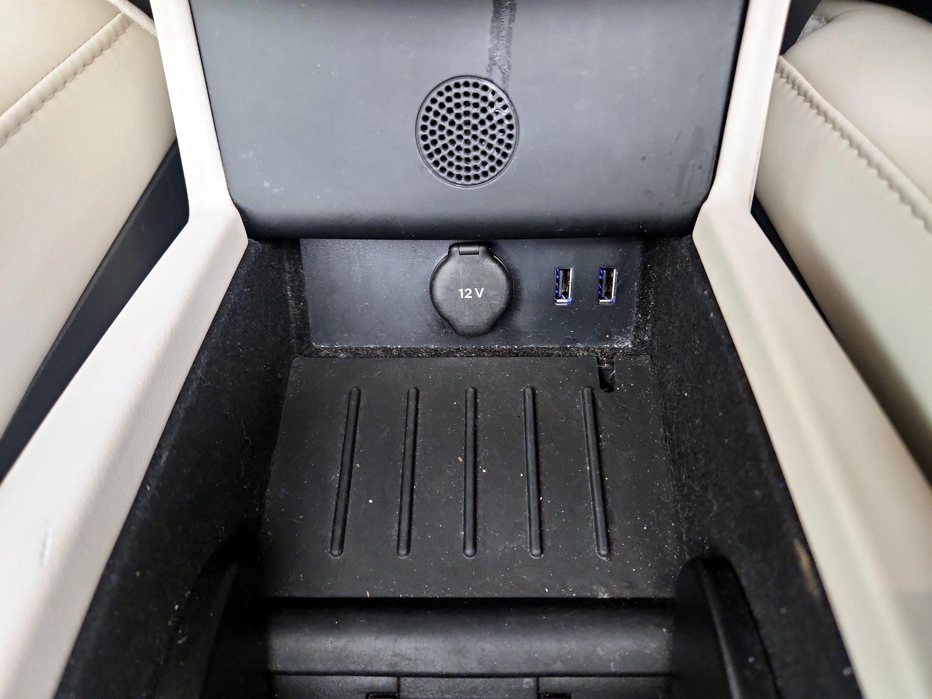 Thumbnail: 2020 Tesla Model S - 18