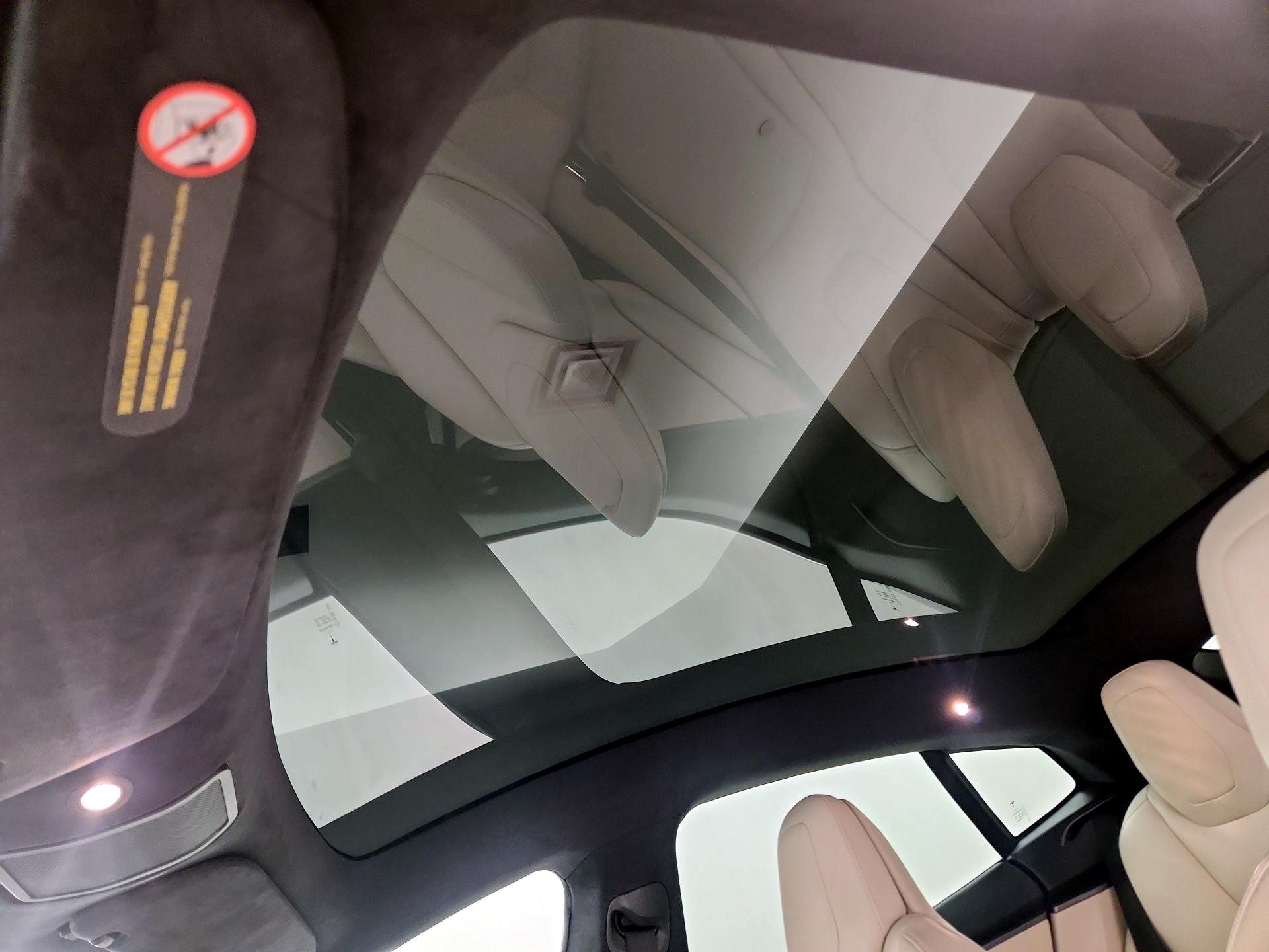 Thumbnail: 2020 Tesla Model S - 19