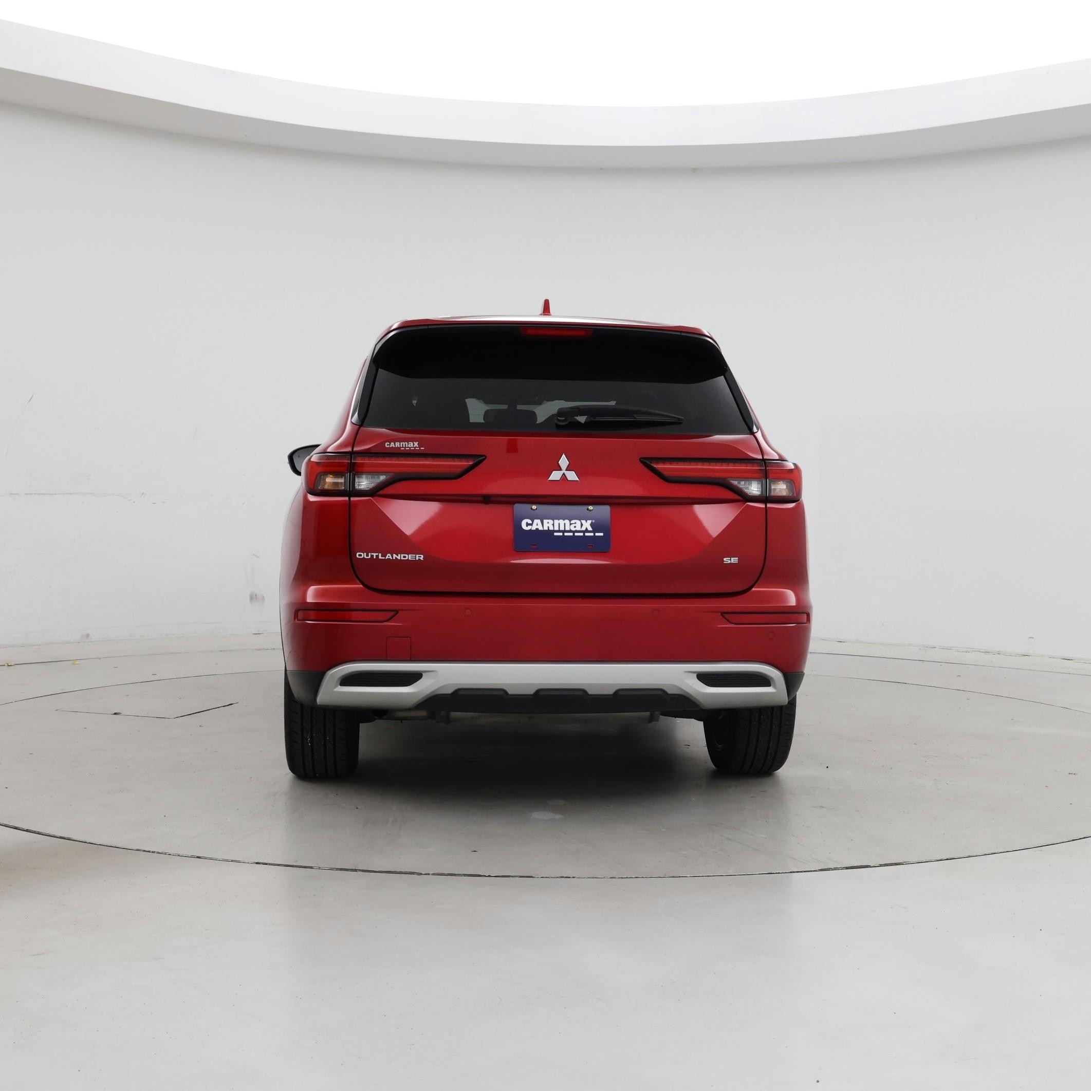 Thumbnail: 2023 Mitsubishi Outlander - 6