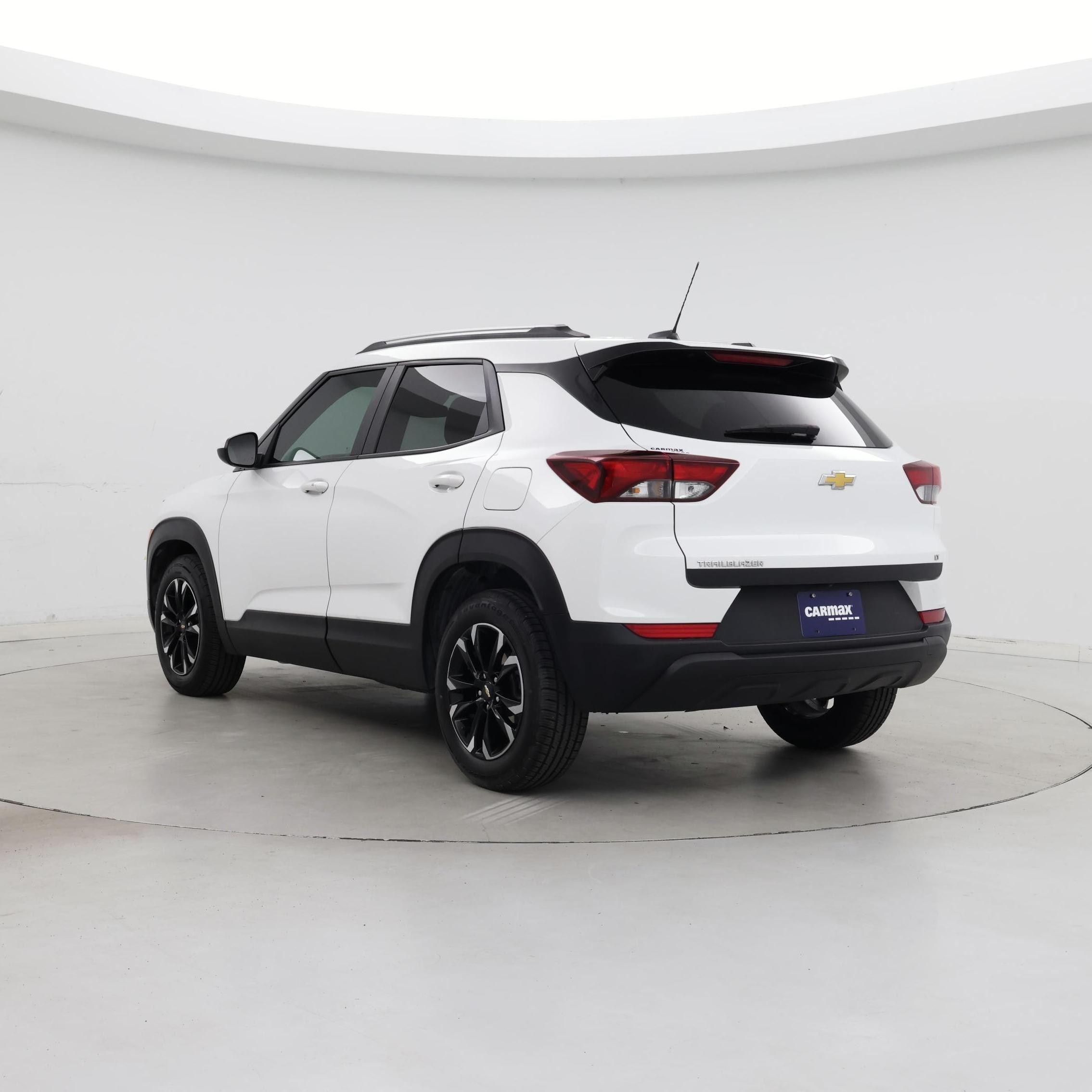 Thumbnail: 2023 Chevrolet TrailBlazer - 2