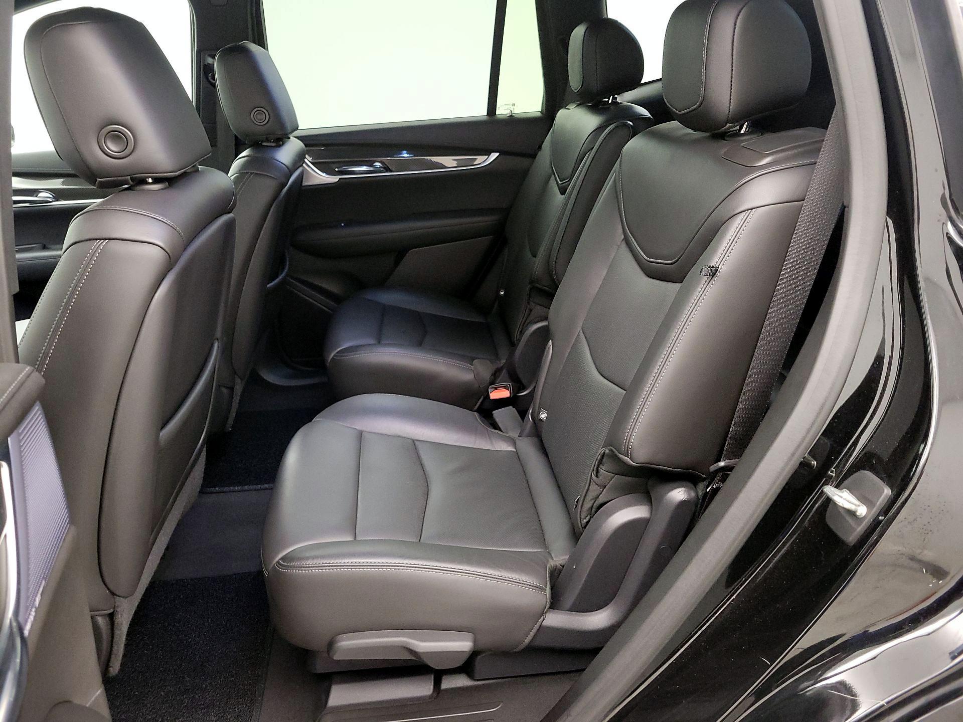 Thumbnail: 2020 Cadillac XT6 - 20