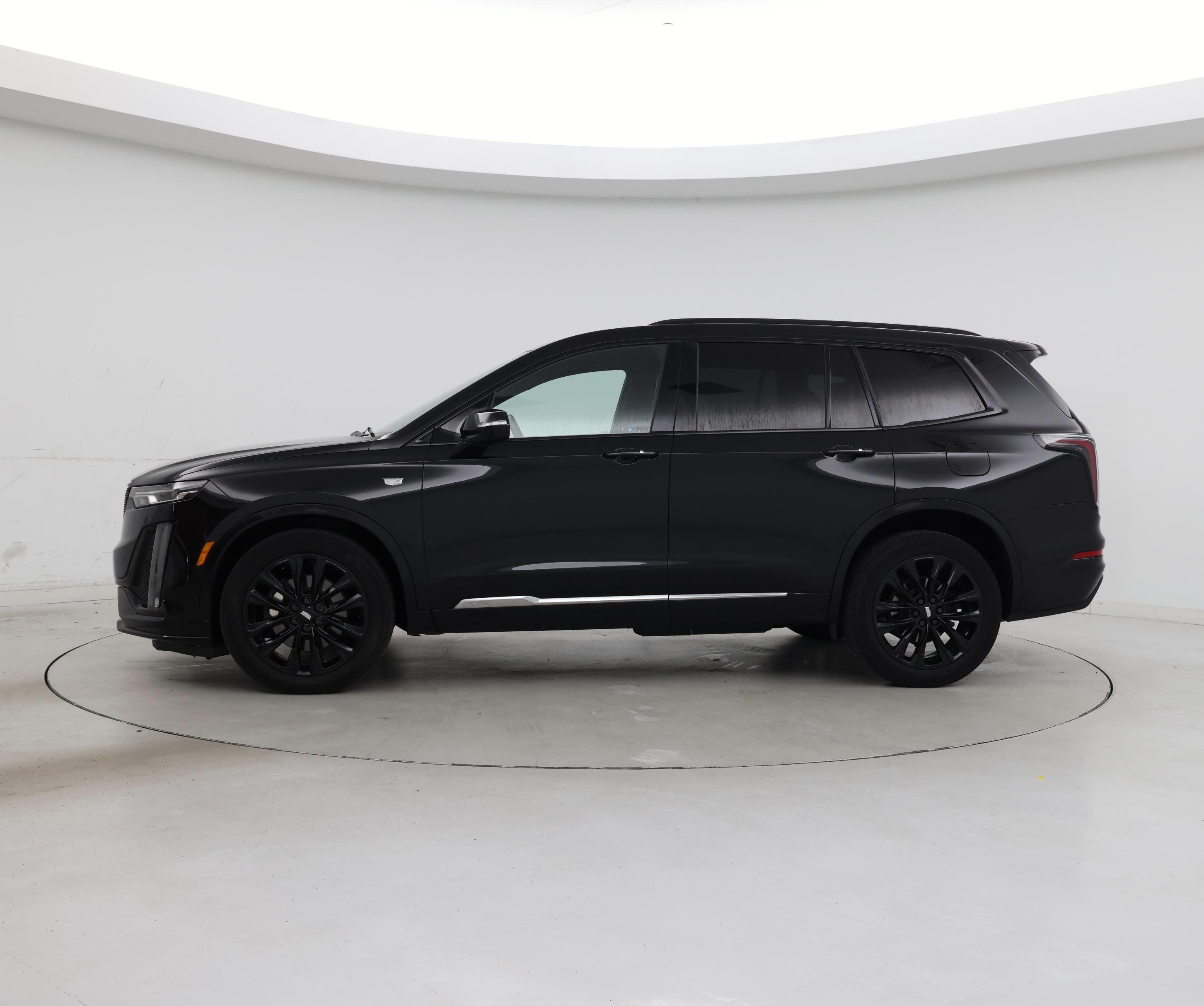 Thumbnail: 2020 Cadillac XT6 - 3