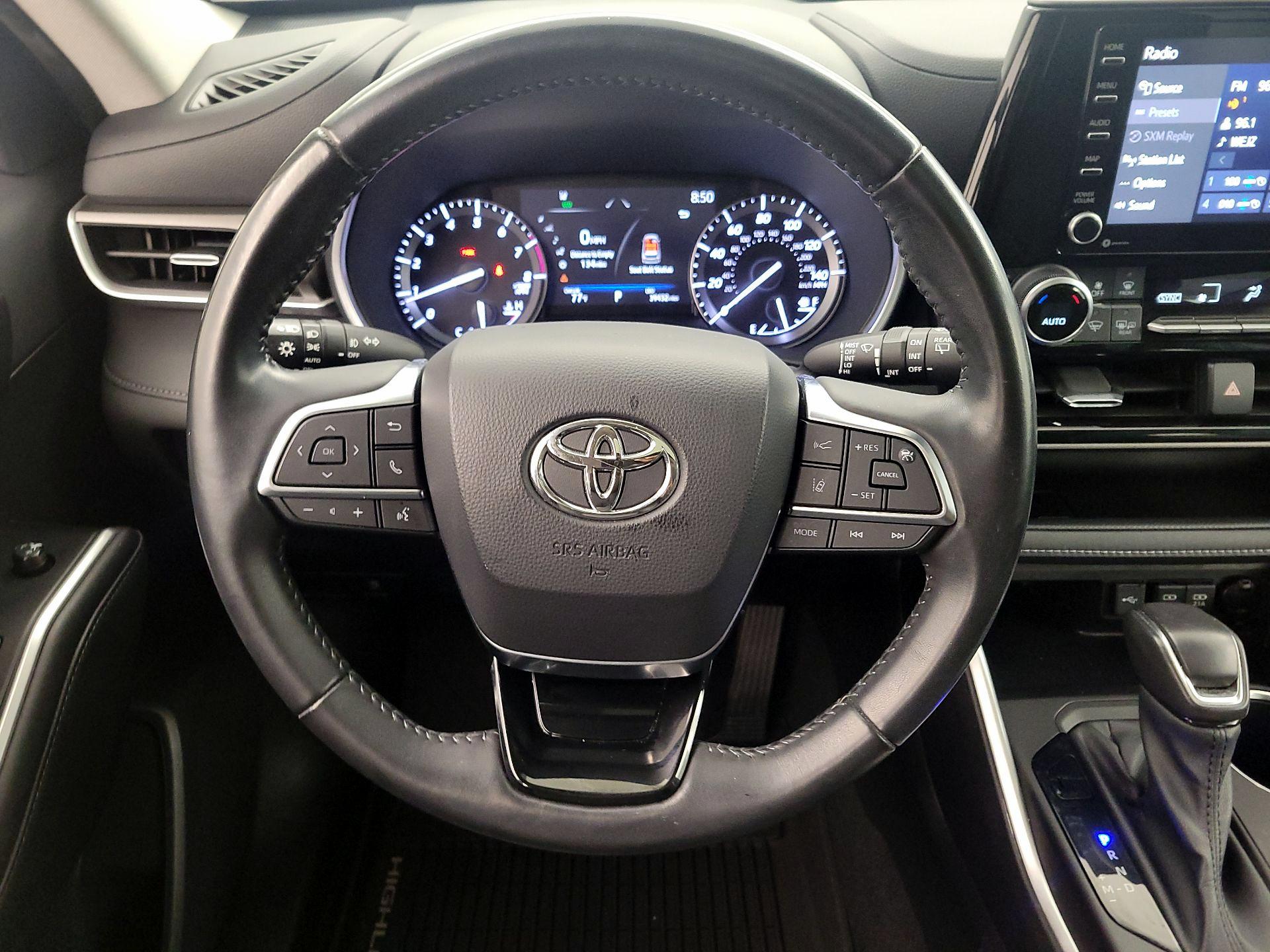 Thumbnail: 2020 Toyota Highlander - 10