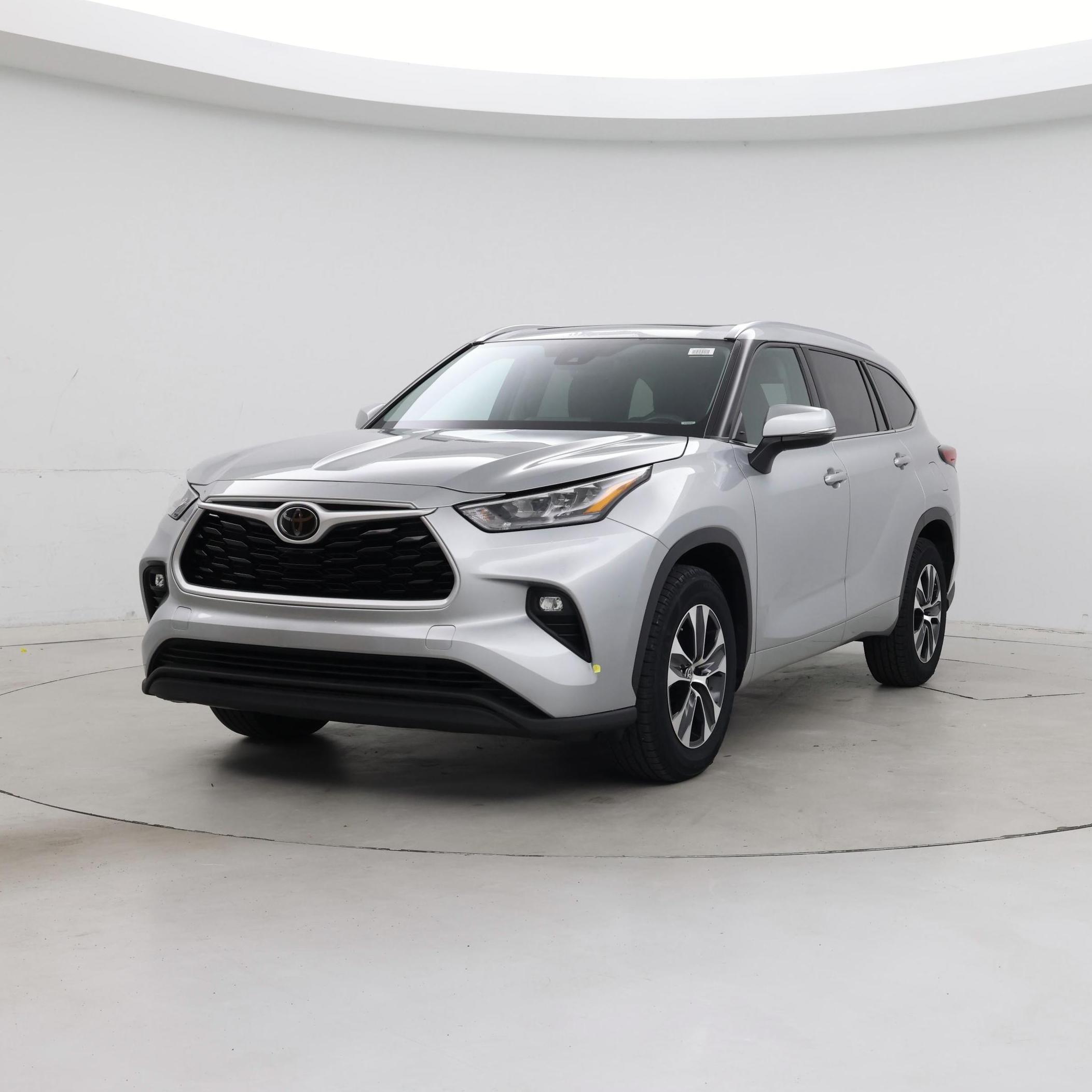 Thumbnail: 2020 Toyota Highlander - 4