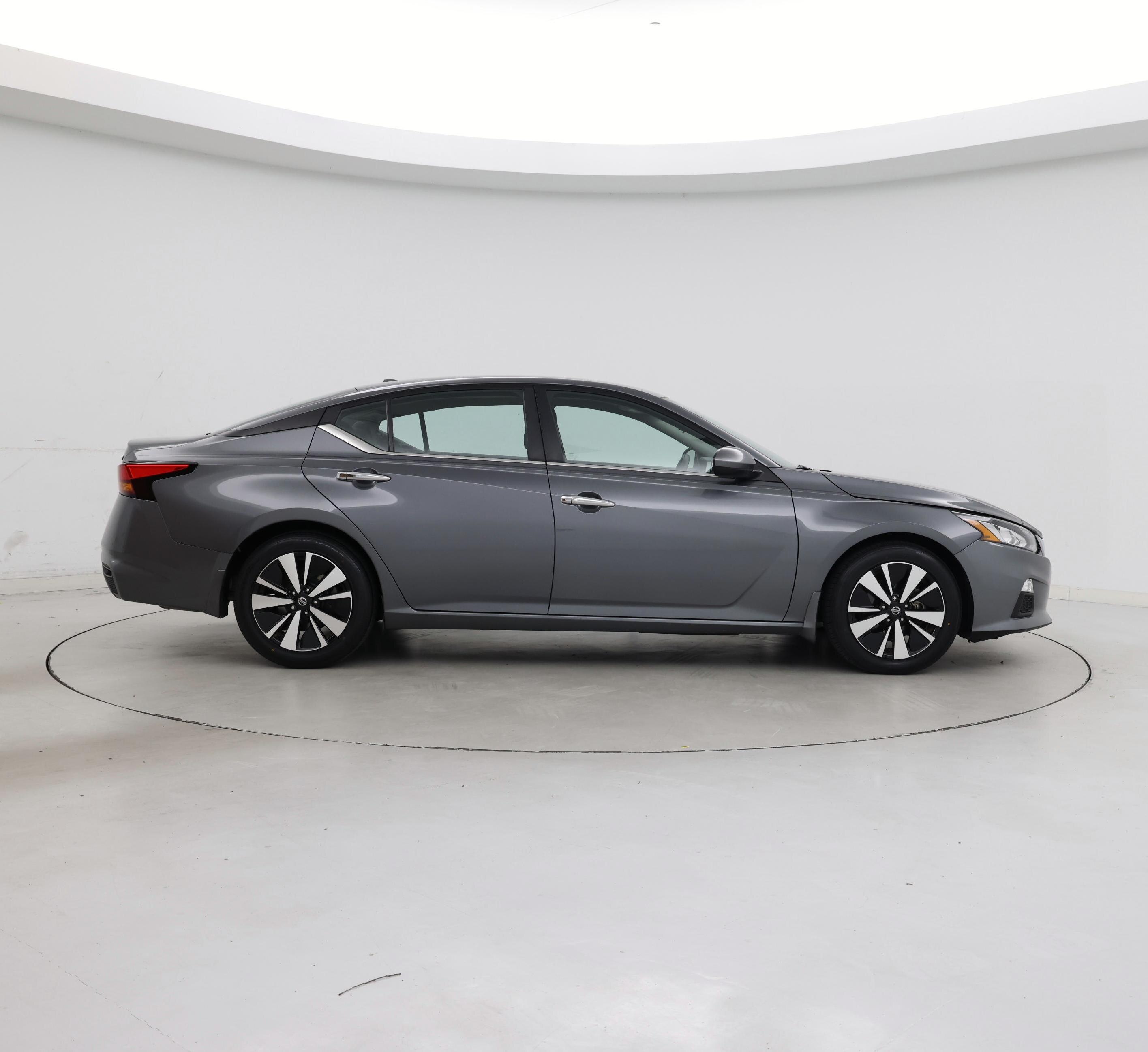 Thumbnail: 2021 Nissan Altima - 7