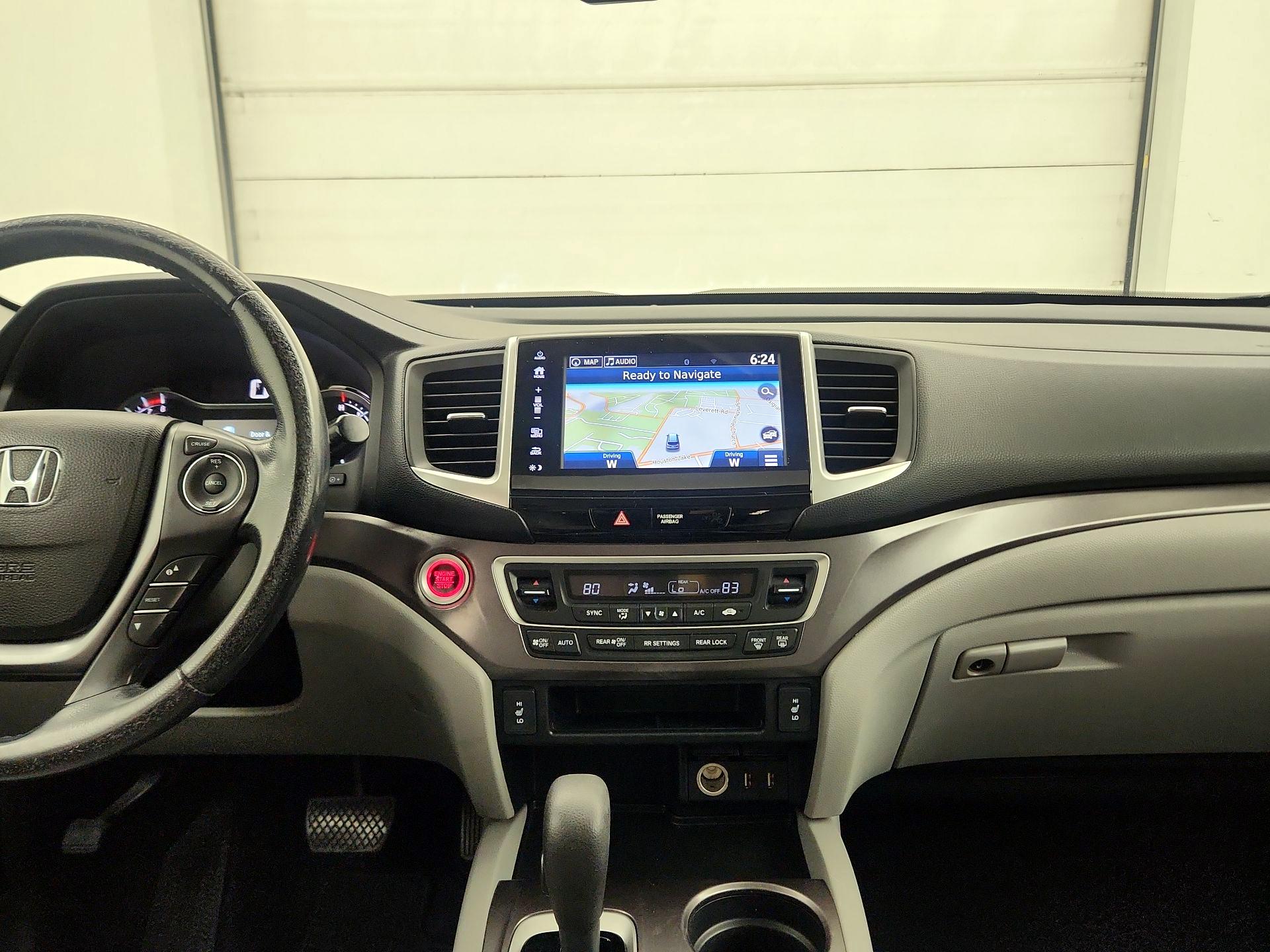 Thumbnail: 2016 Honda Pilot - 9