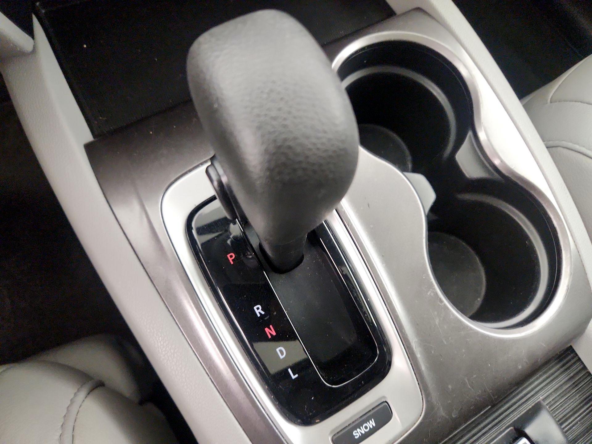 Thumbnail: 2016 Honda Pilot - 18