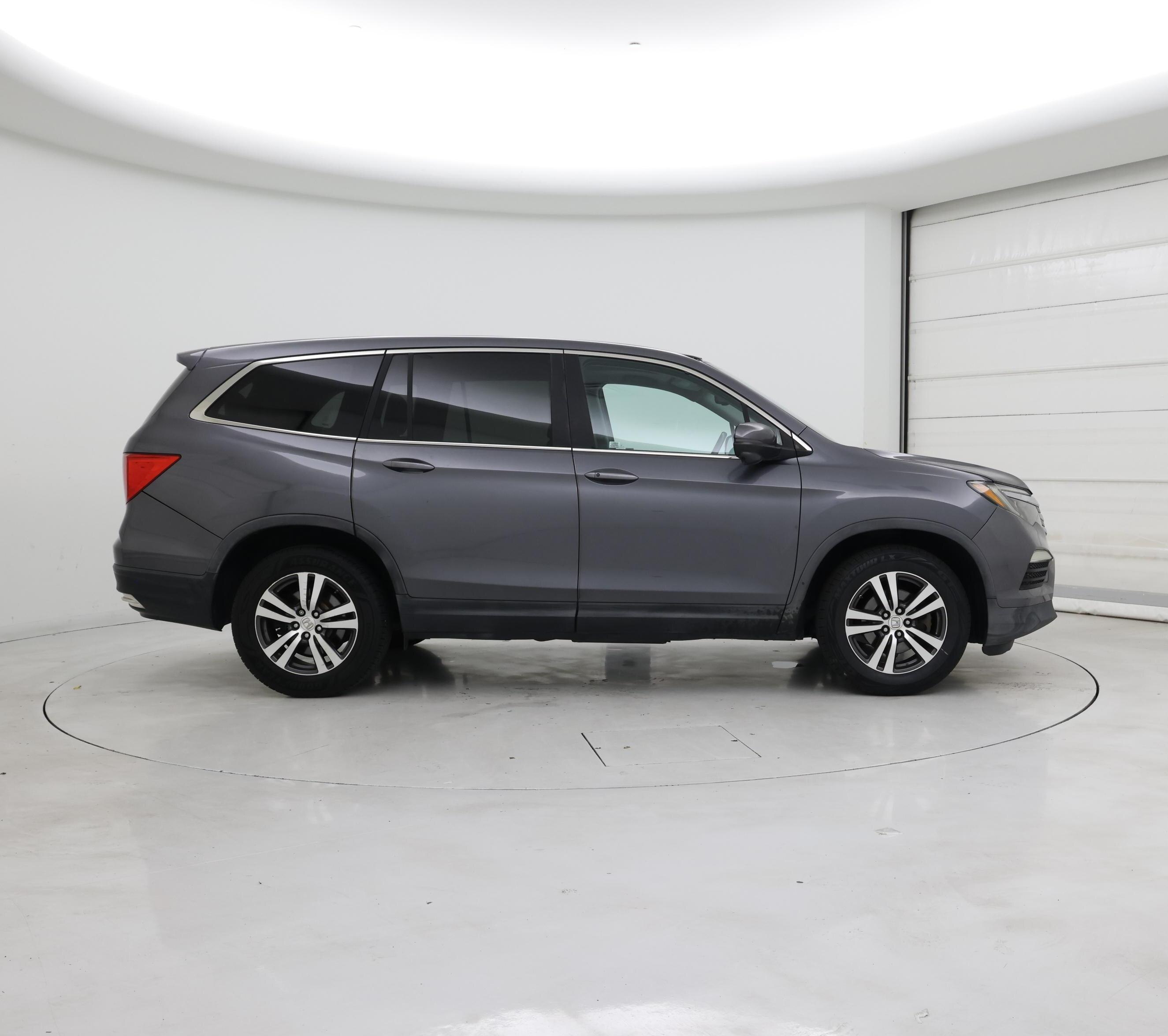 Thumbnail: 2016 Honda Pilot - 7