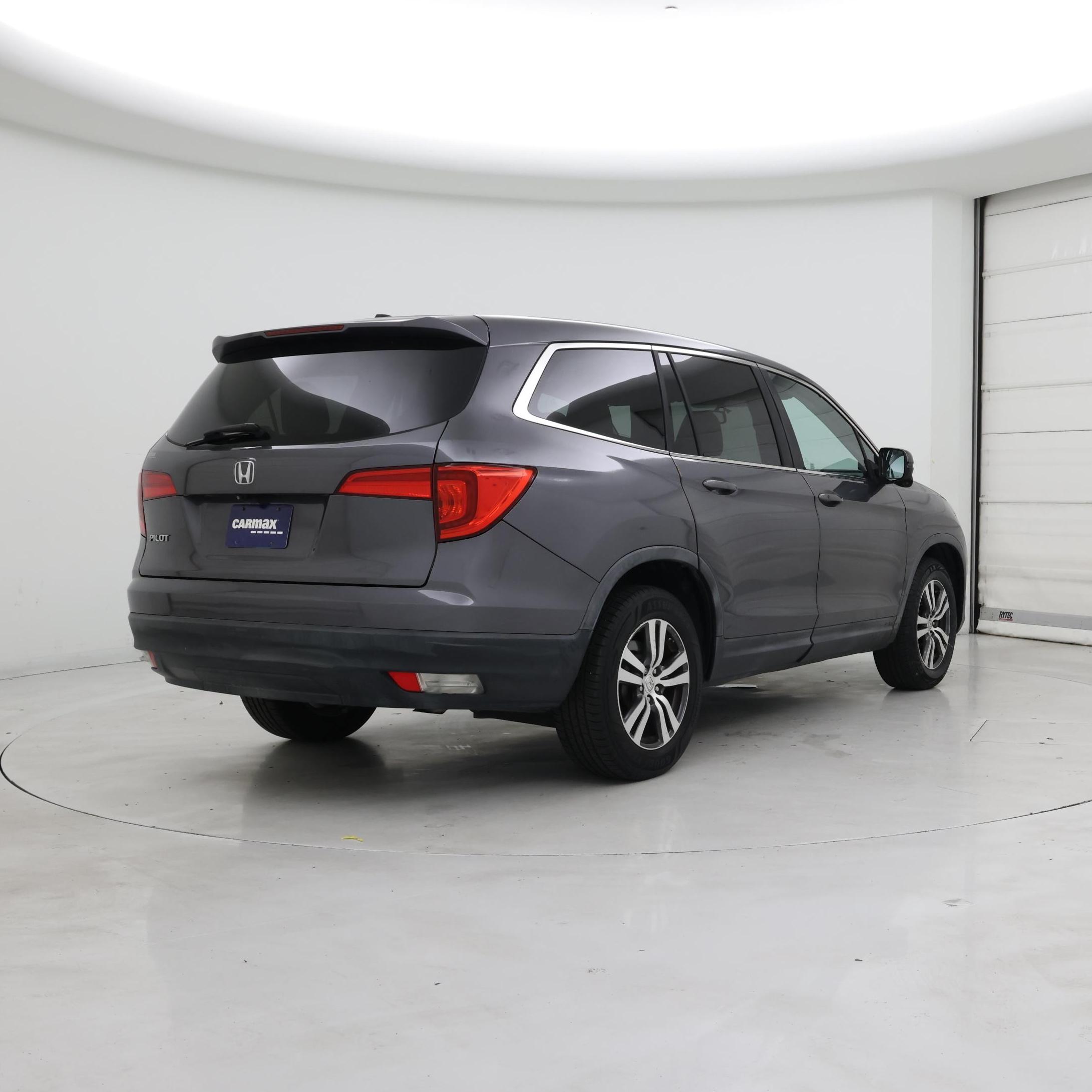 Thumbnail: 2016 Honda Pilot - 8