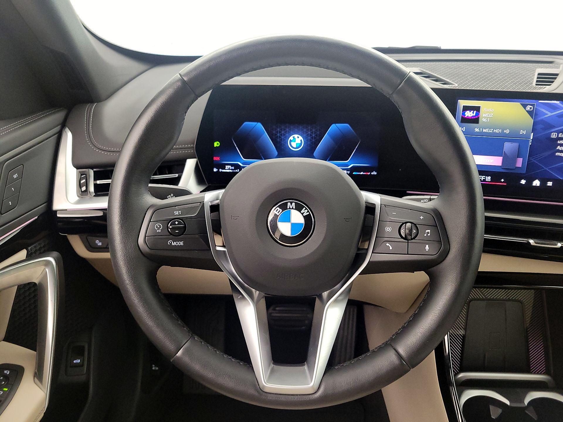 Thumbnail: 2024 BMW X1 - 10