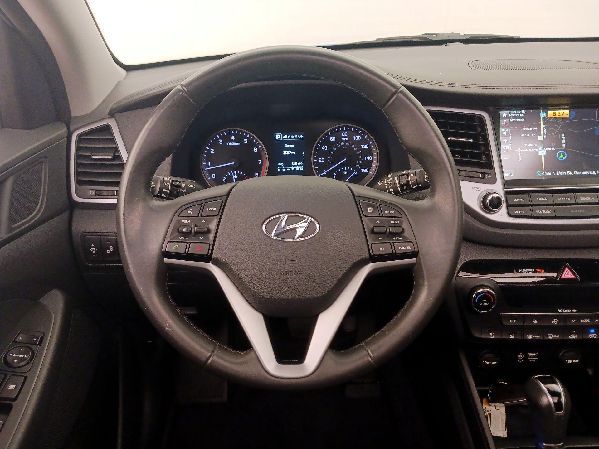 Thumbnail: 2016 Hyundai Tucson - 10
