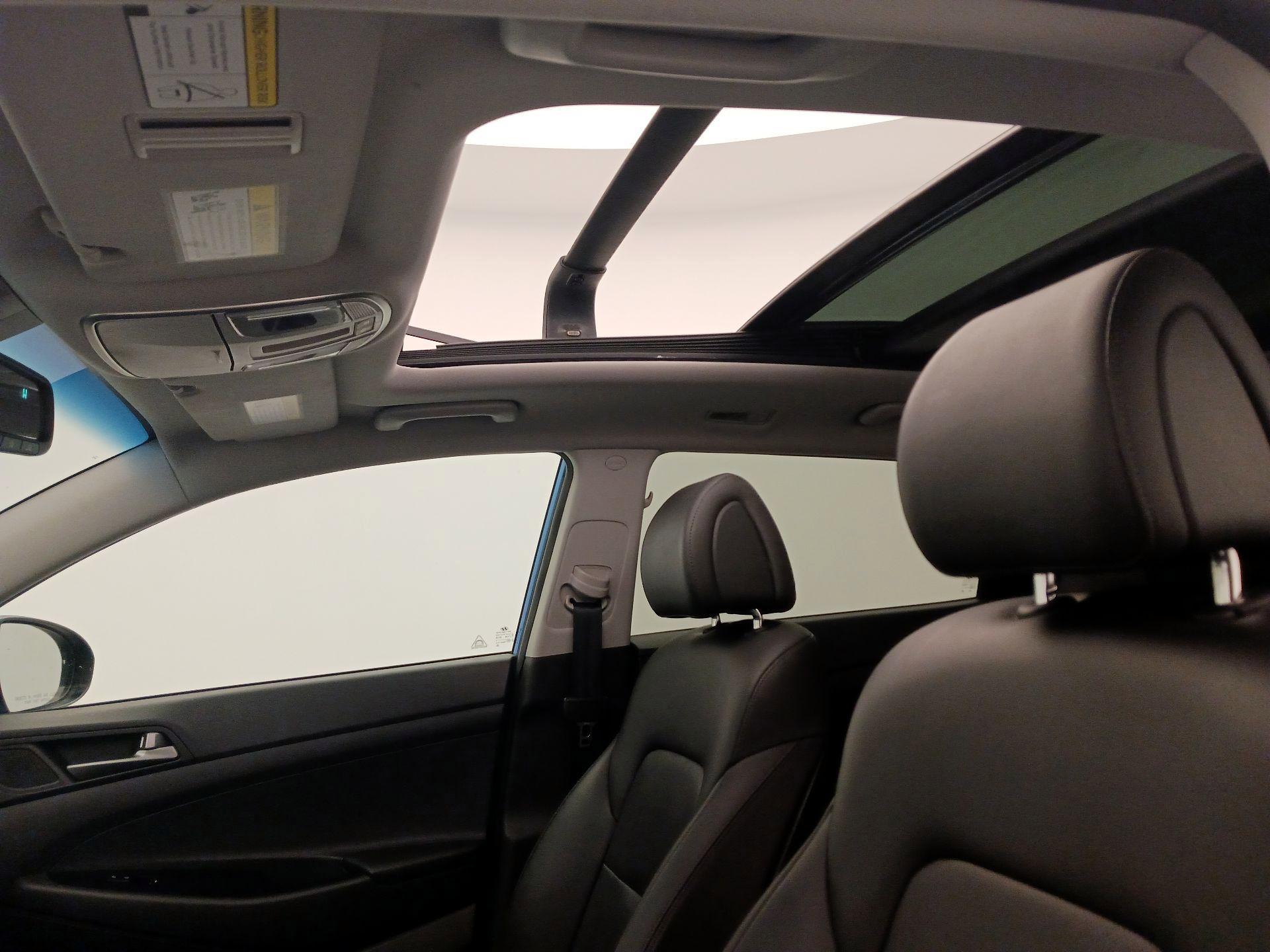Thumbnail: 2016 Hyundai Tucson - 20