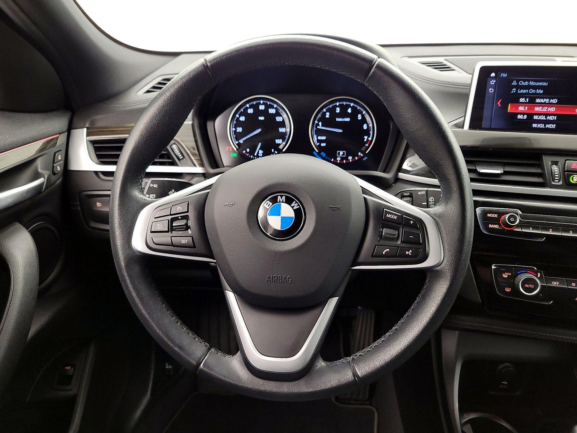 Thumbnail: 2022 BMW X2 - 10