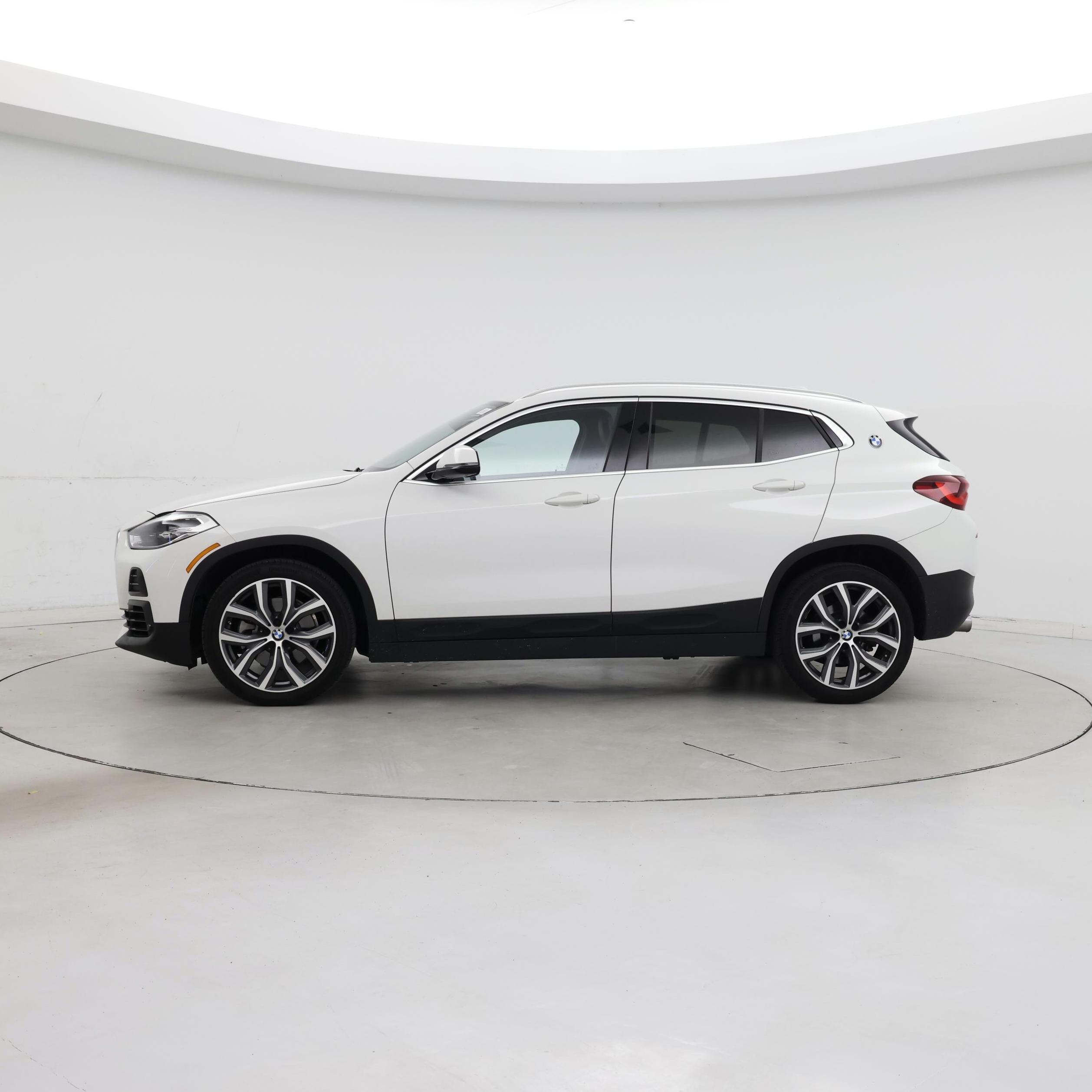 Thumbnail: 2022 BMW X2 - 3