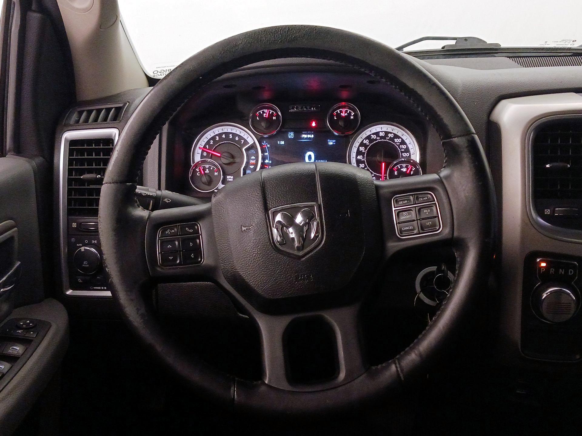 Thumbnail: 2019 RAM 1500 Classic - 10