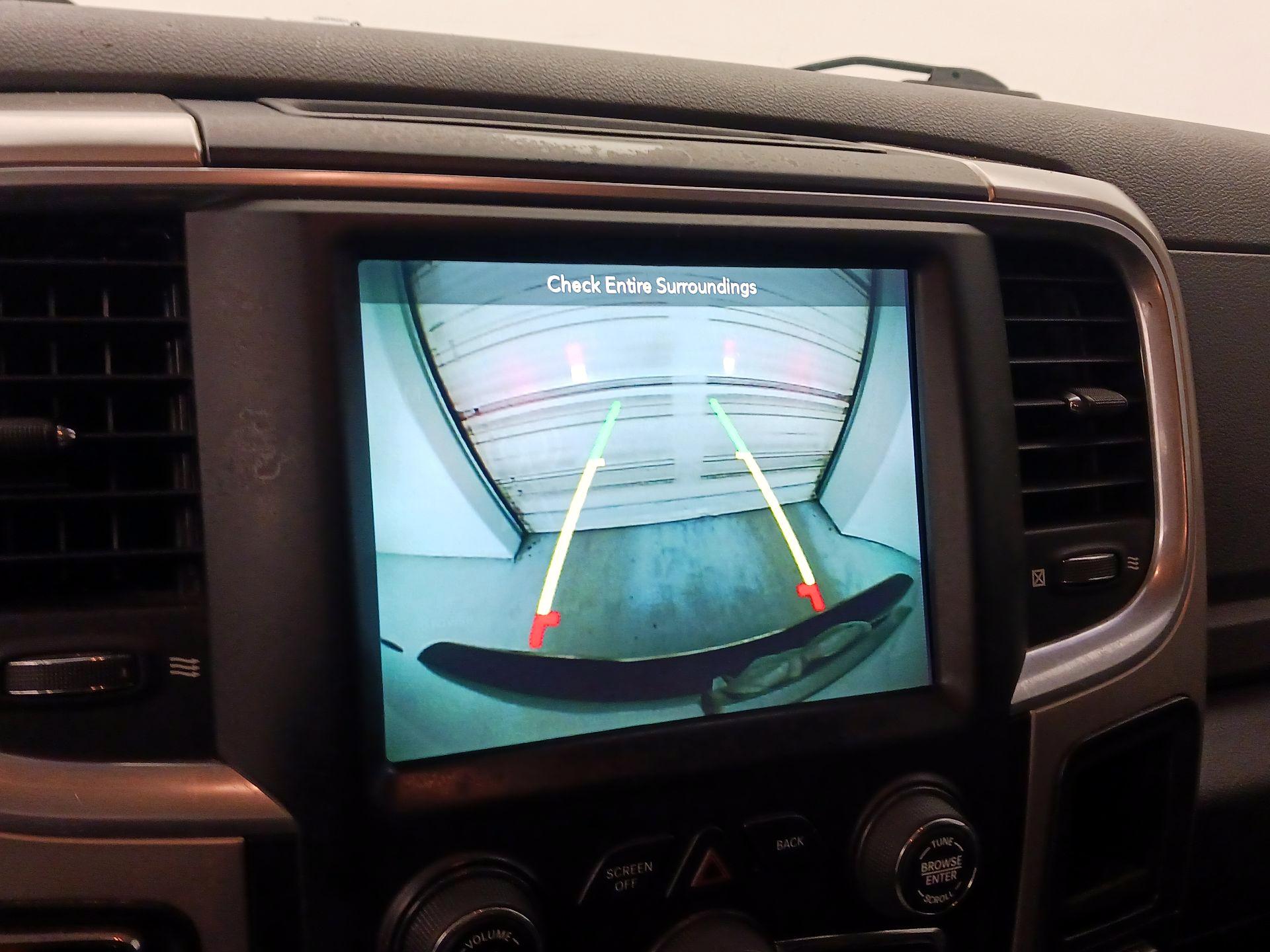 Thumbnail: 2019 RAM 1500 Classic - 14