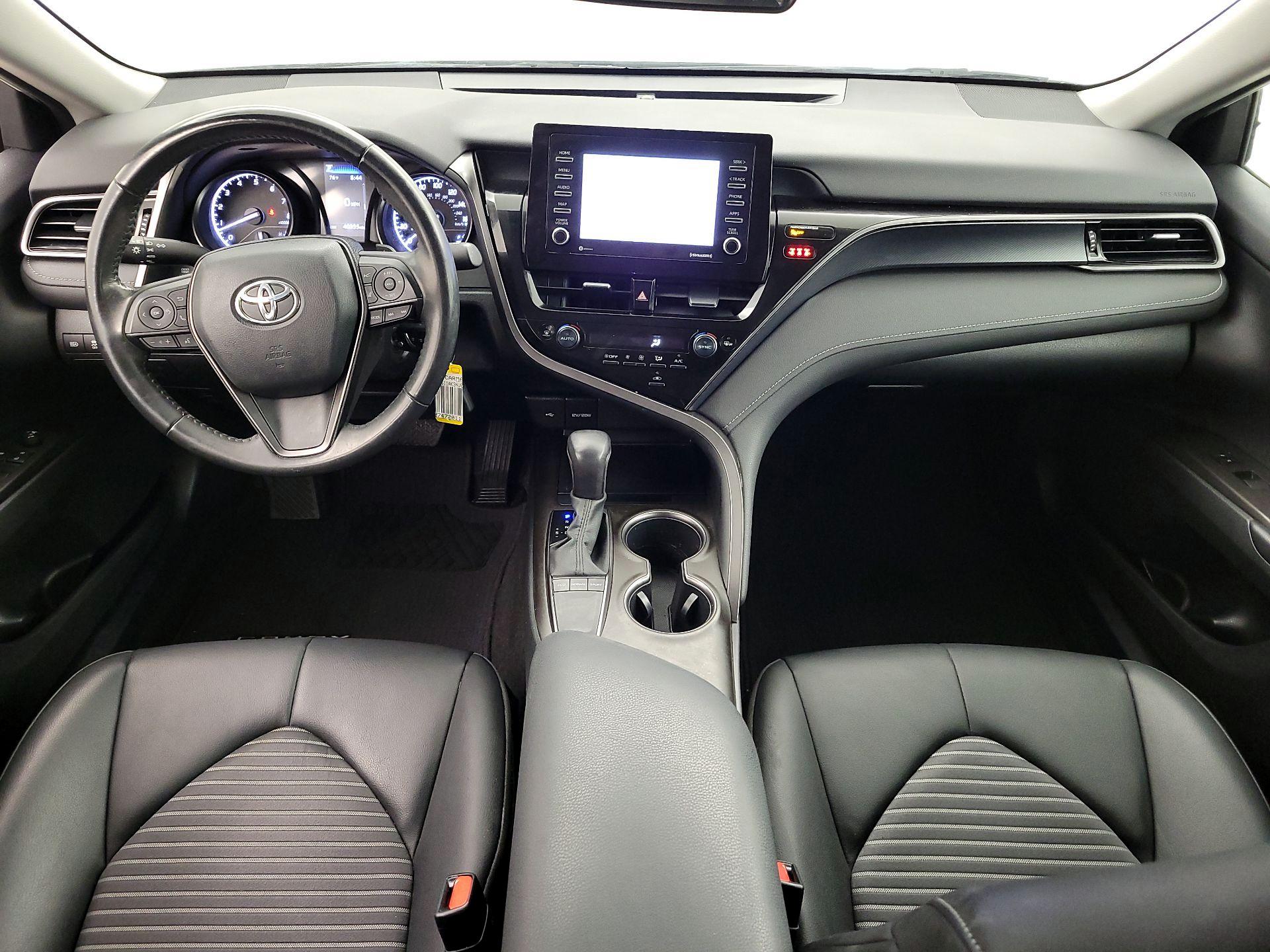Thumbnail: 2022 Toyota Camry - 9