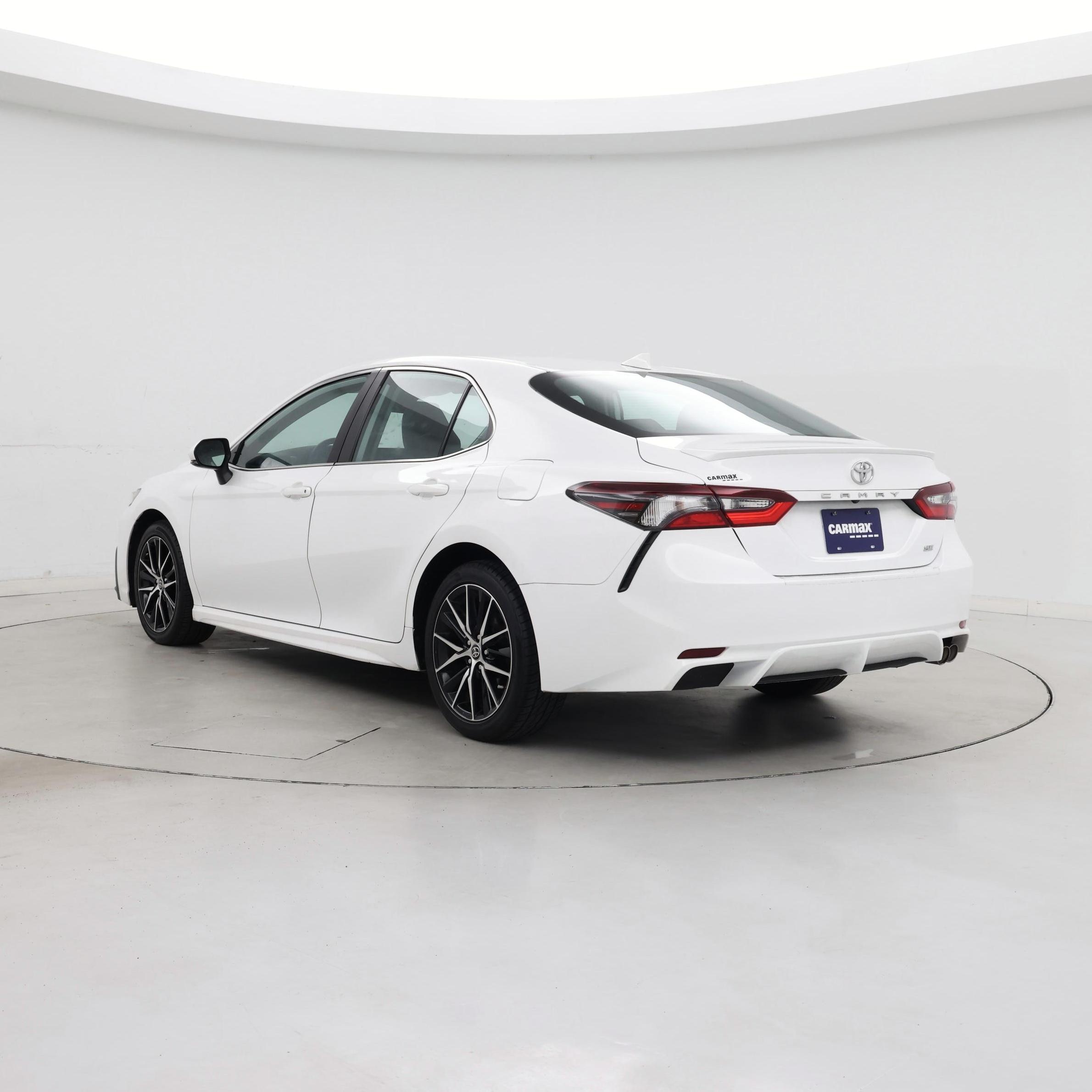 Thumbnail: 2022 Toyota Camry - 2