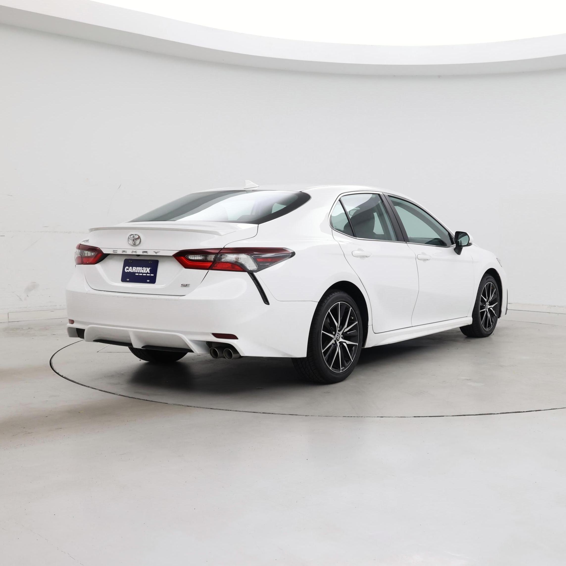 Thumbnail: 2022 Toyota Camry - 8