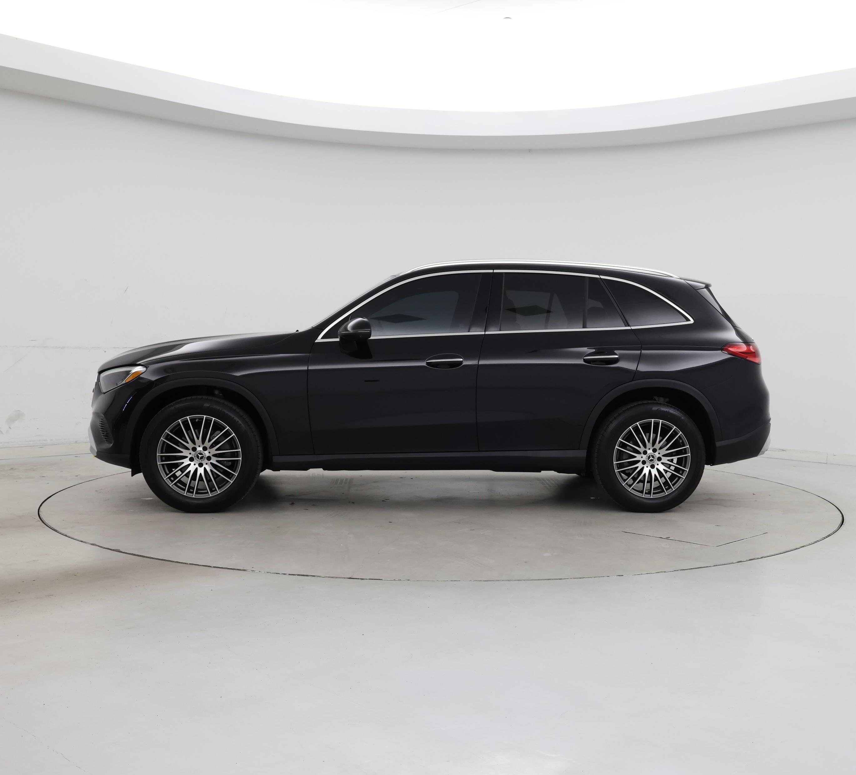 Thumbnail: 2025 Mercedes-Benz GLC - 3