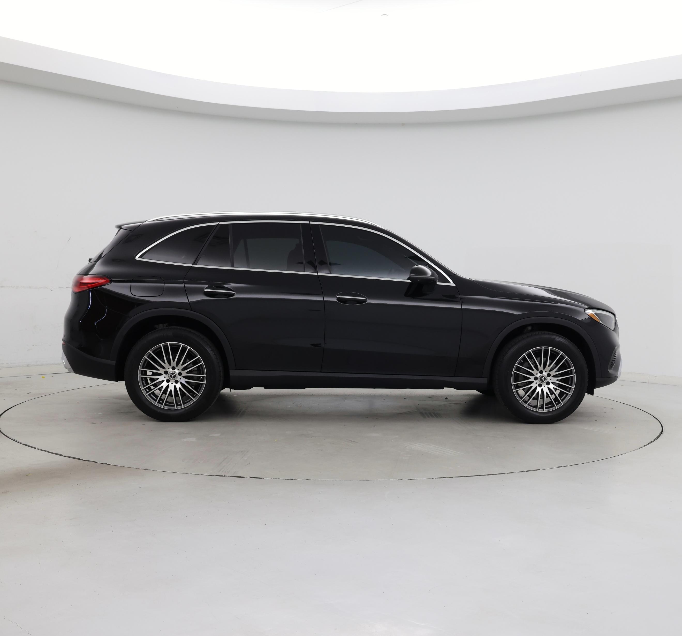 Thumbnail: 2025 Mercedes-Benz GLC - 7