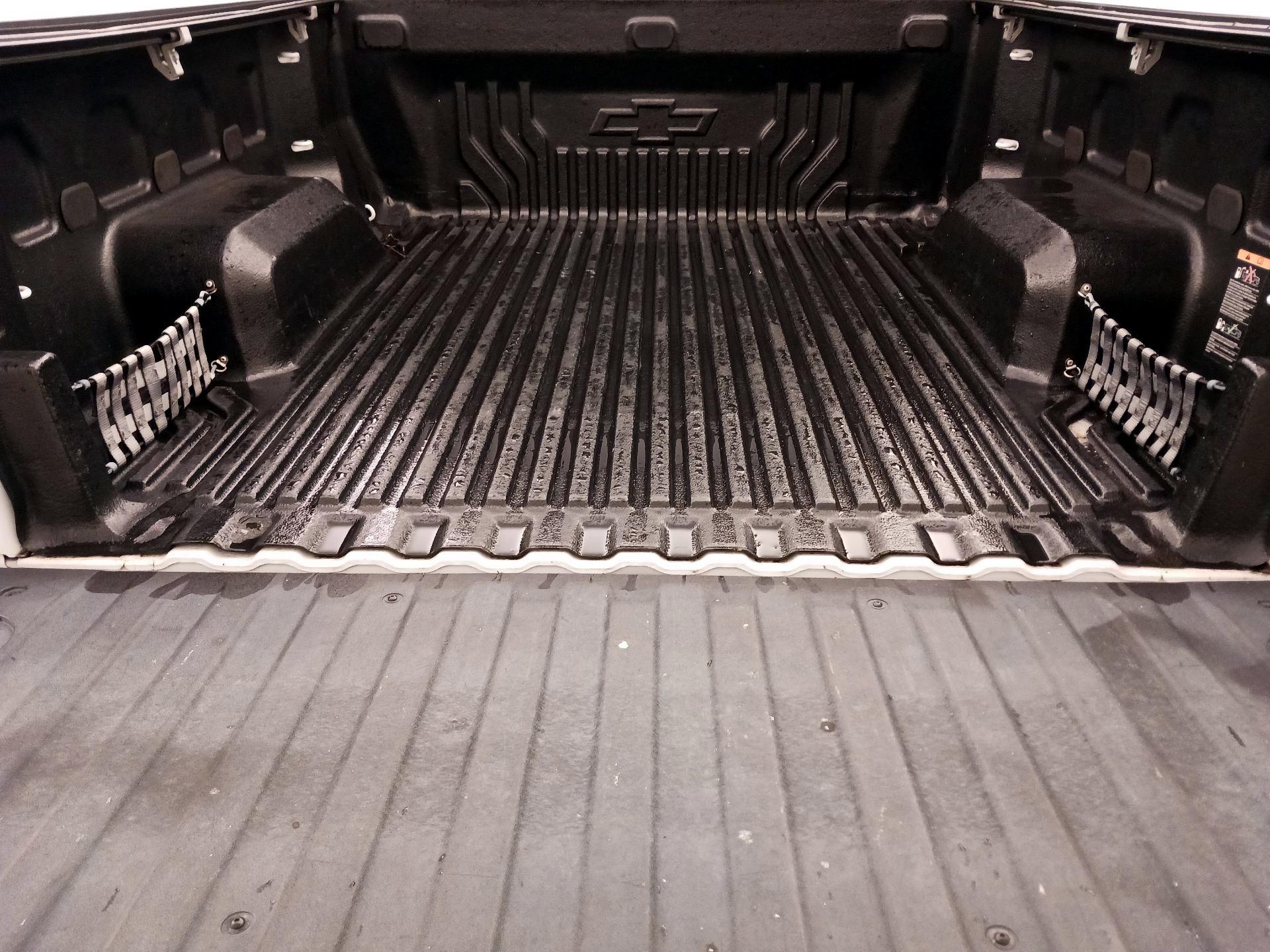 Thumbnail: 2019 Chevrolet Silverado 1500 - 20