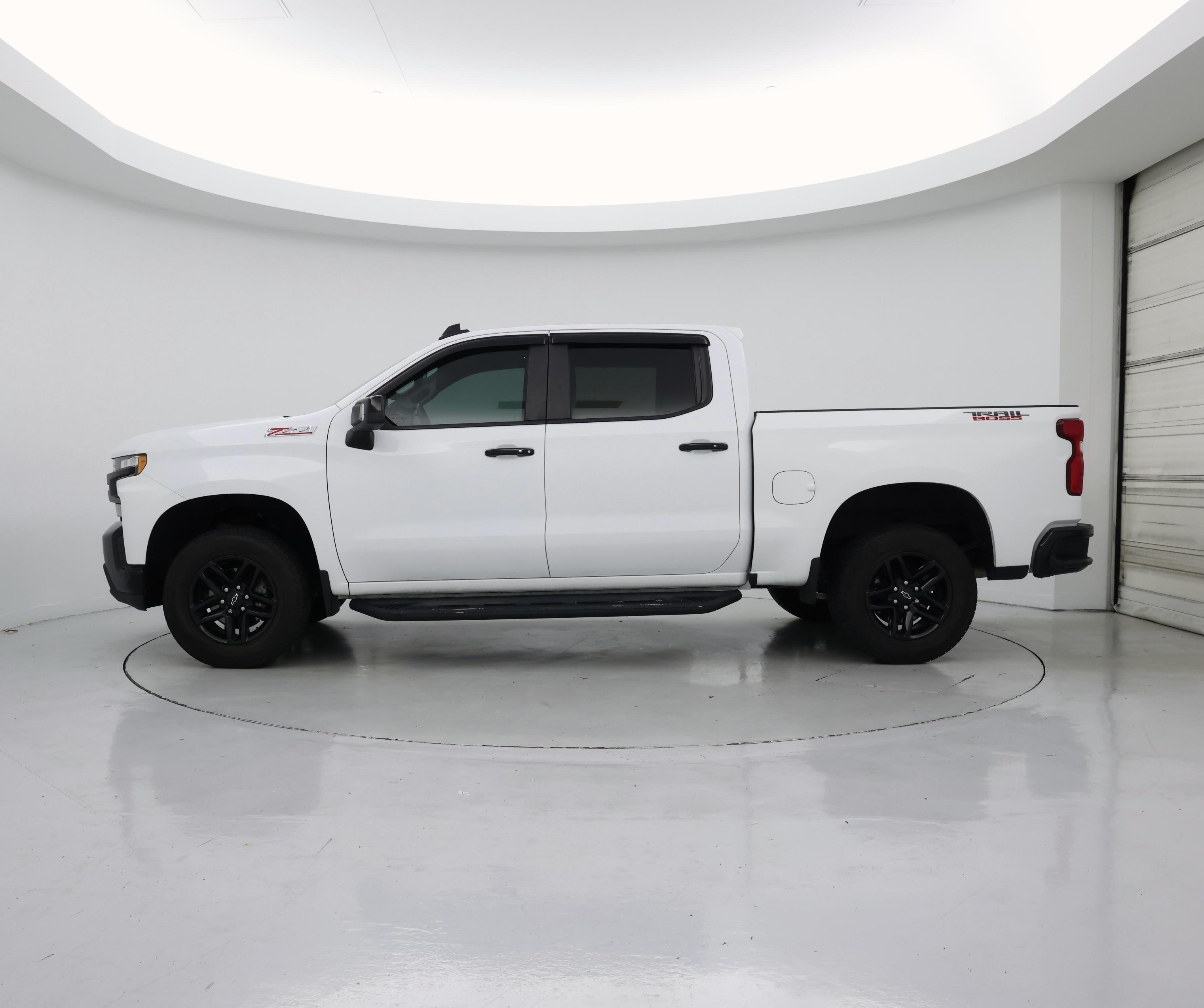 Thumbnail: 2019 Chevrolet Silverado 1500 - 3
