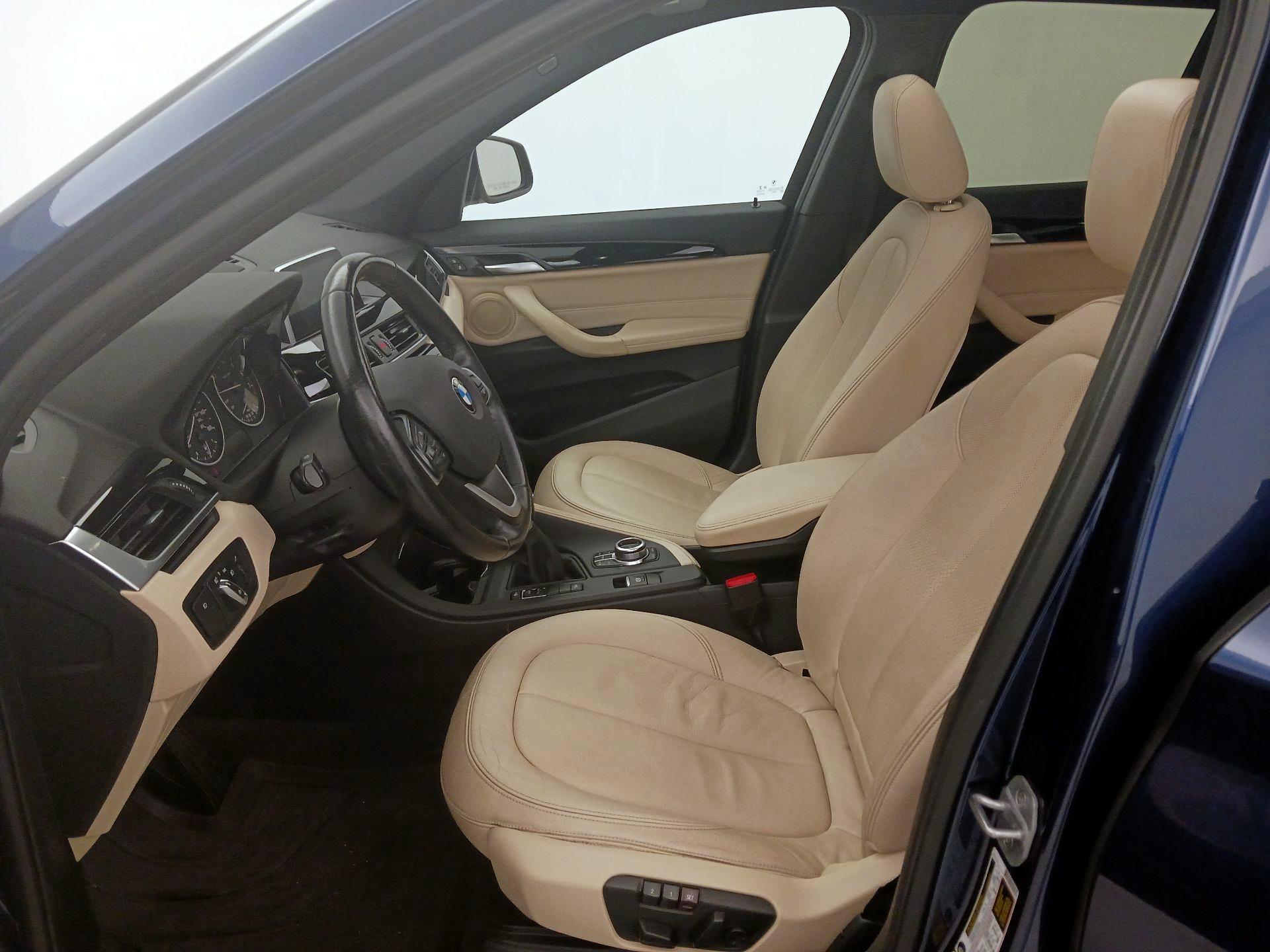 Thumbnail: 2018 BMW X1 - 11