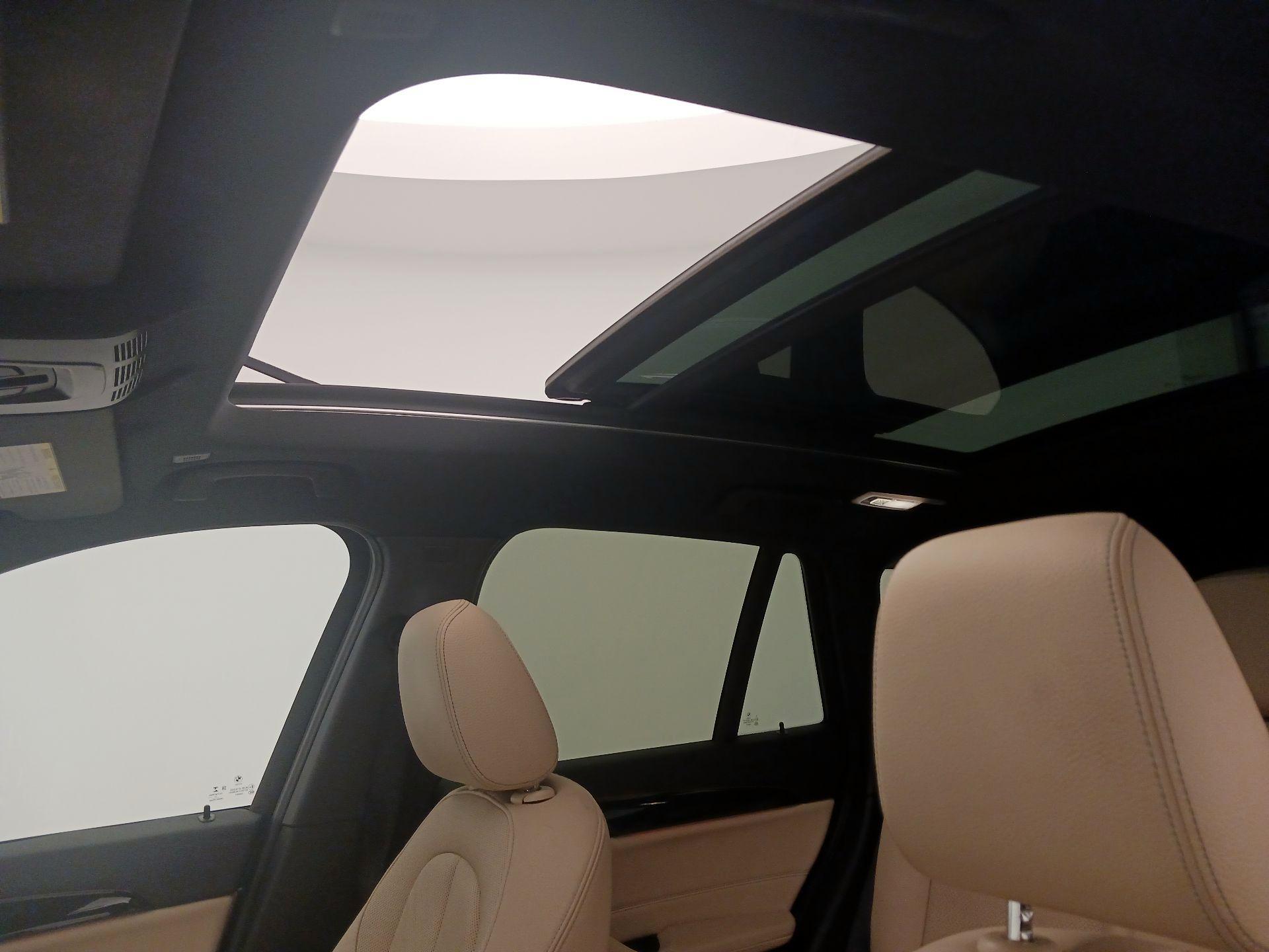 Thumbnail: 2018 BMW X1 - 20