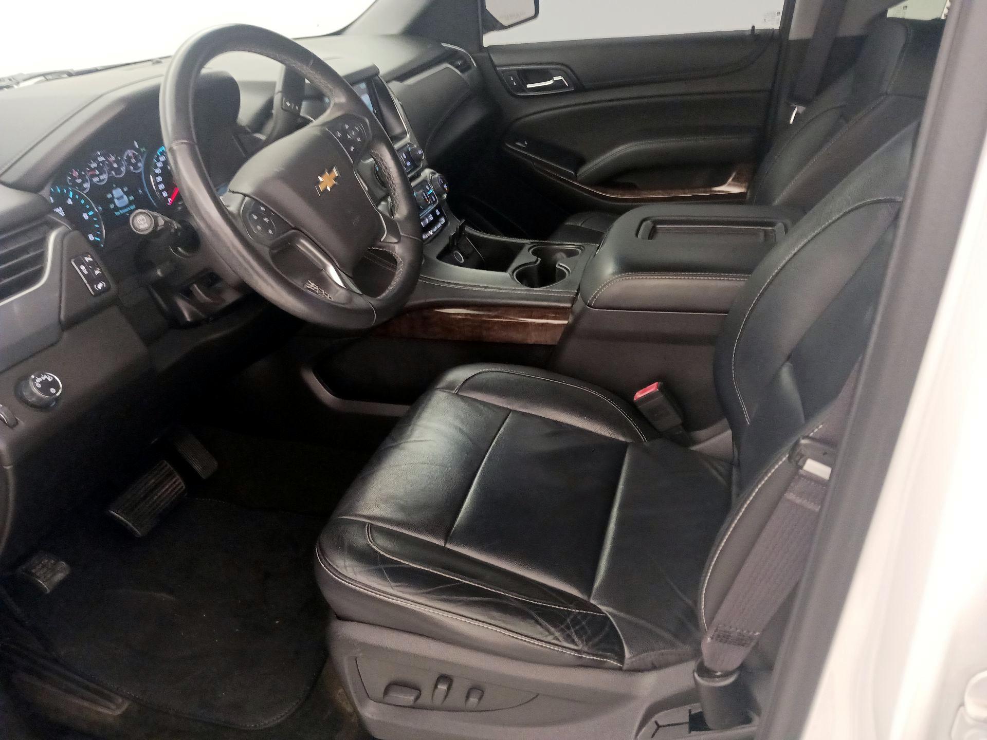 Thumbnail: 2017 Chevrolet Tahoe - 11