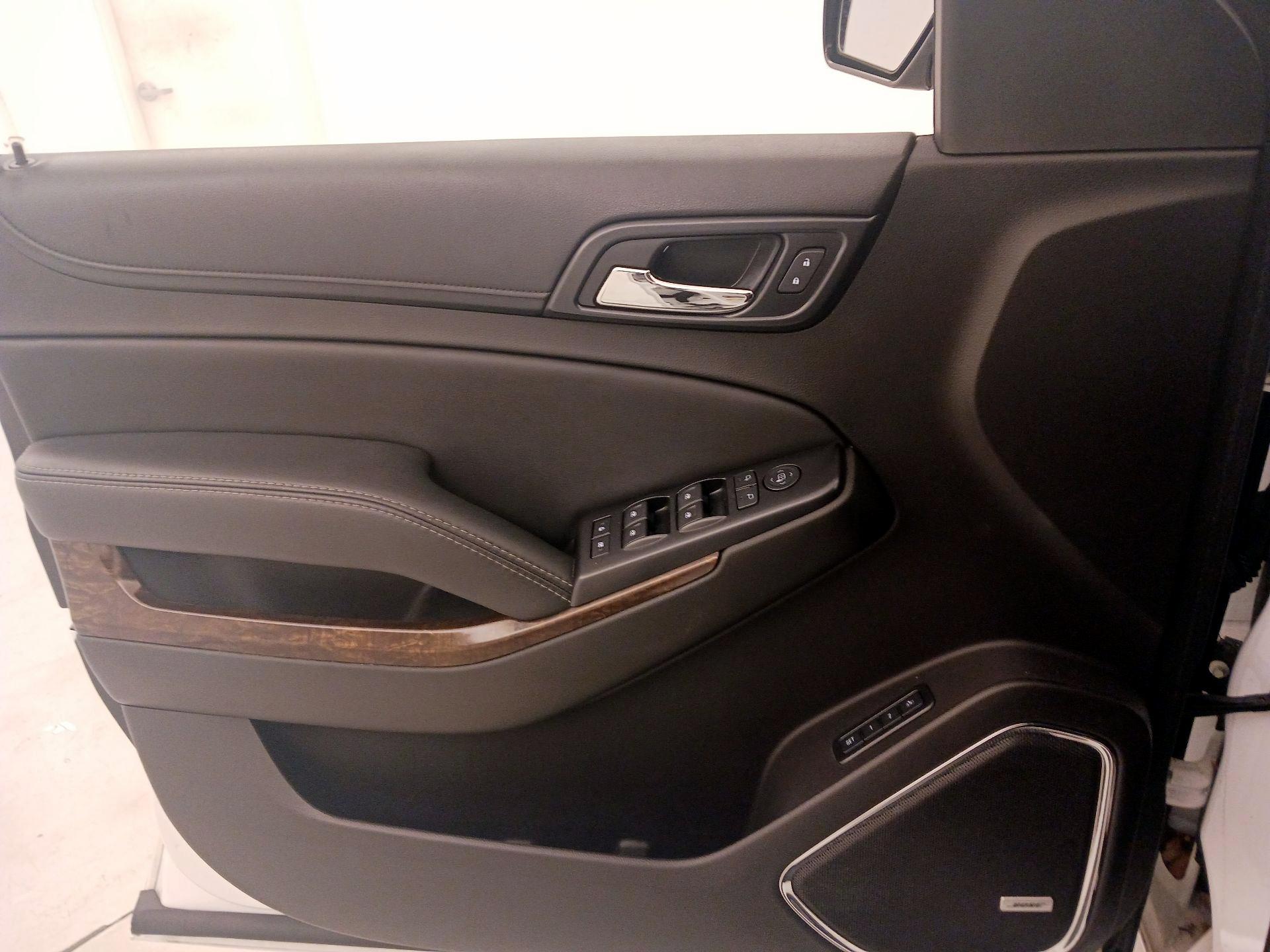 Thumbnail: 2017 Chevrolet Tahoe - 12