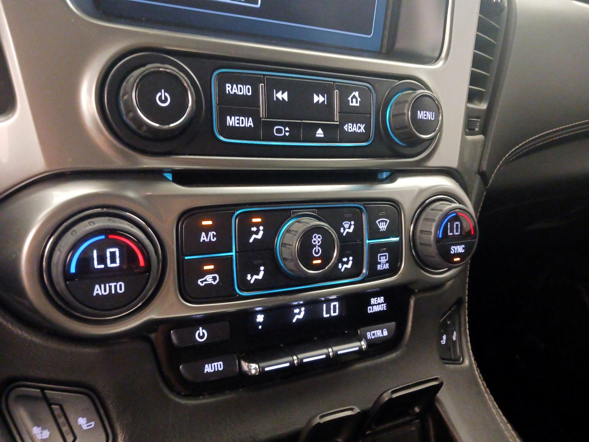 Thumbnail: 2017 Chevrolet Tahoe - 16