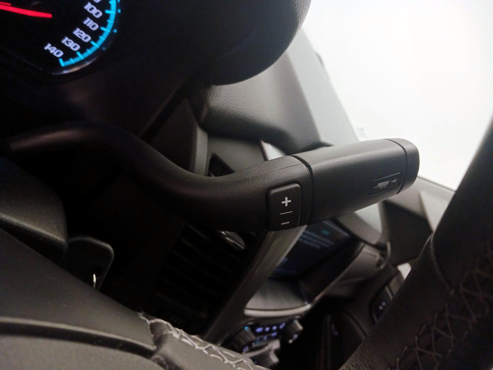 Thumbnail: 2017 Chevrolet Tahoe - 17