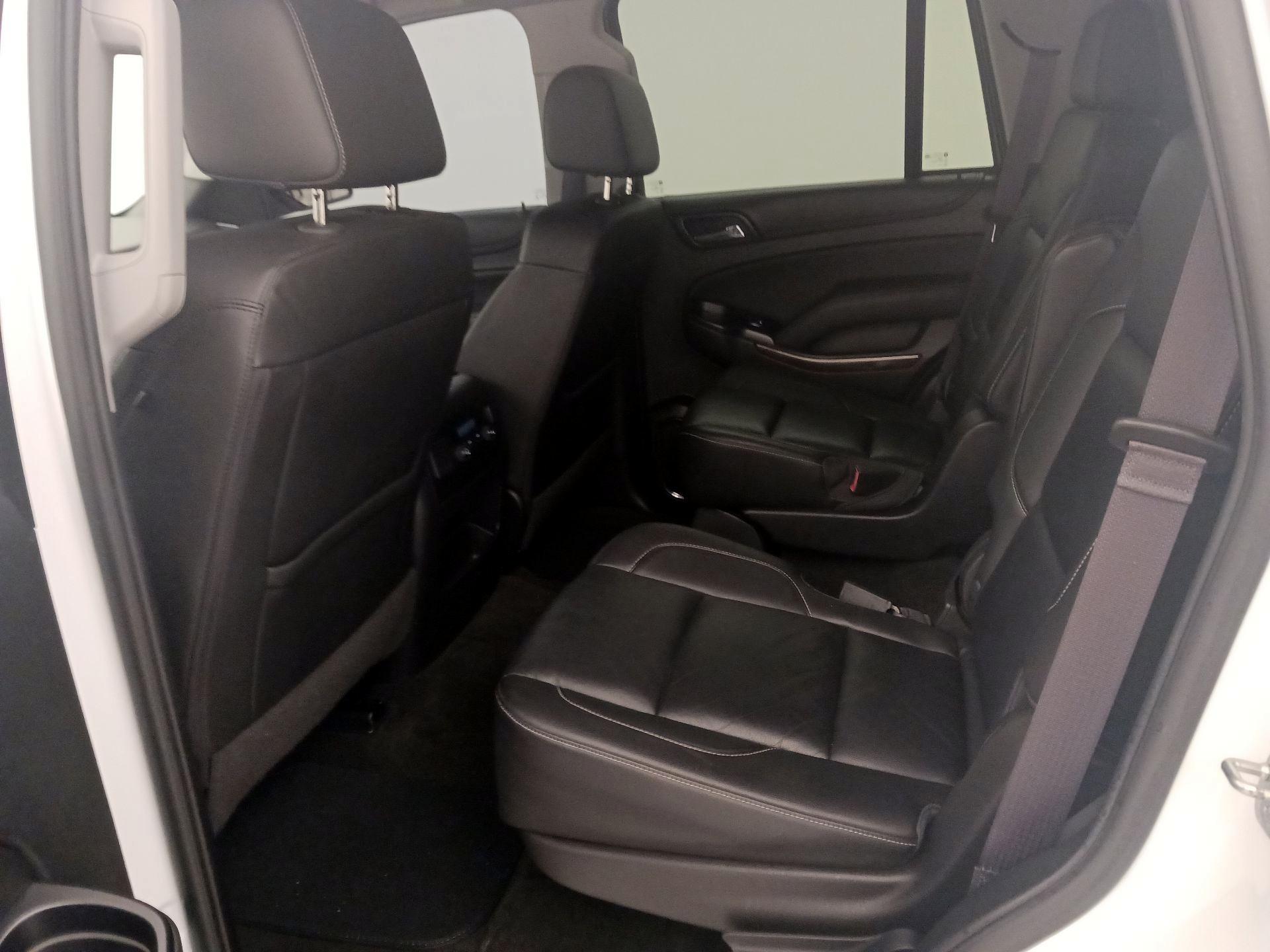 Thumbnail: 2017 Chevrolet Tahoe - 19