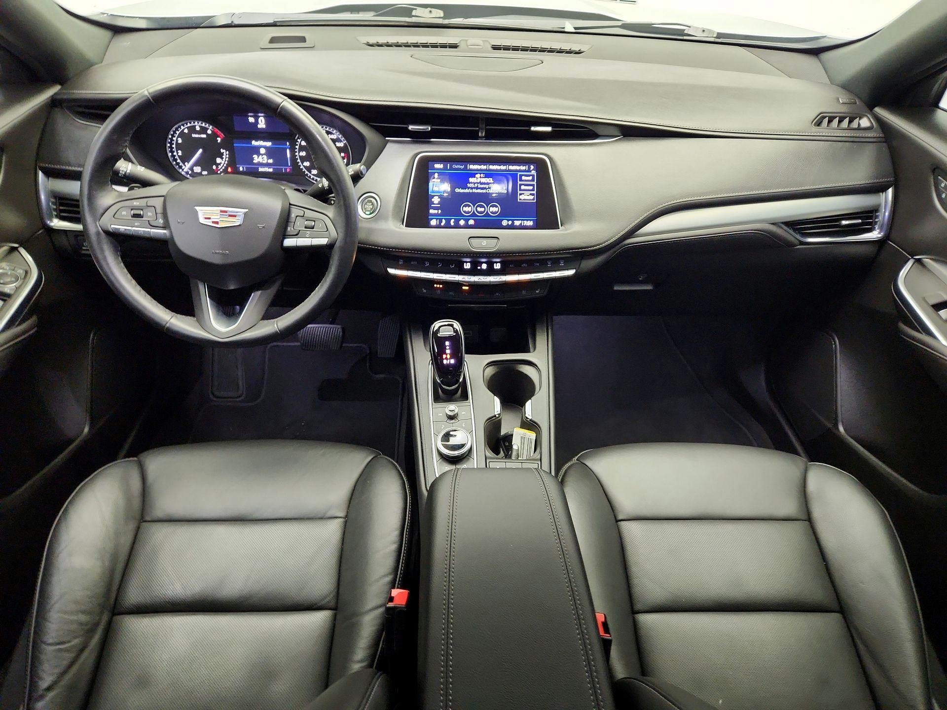 Thumbnail: 2022 Cadillac XT4 - 9