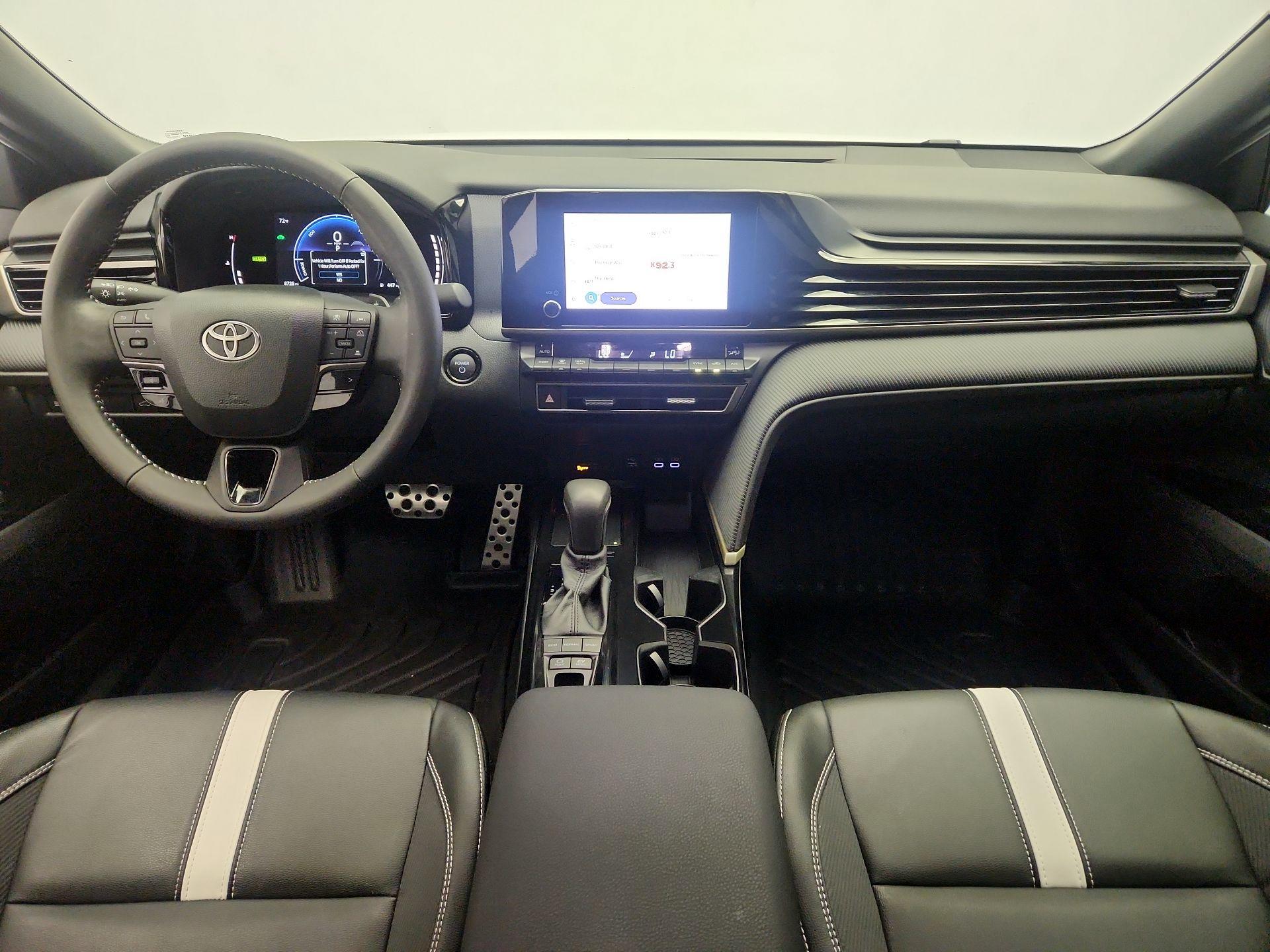 Thumbnail: 2025 Toyota Camry - 9