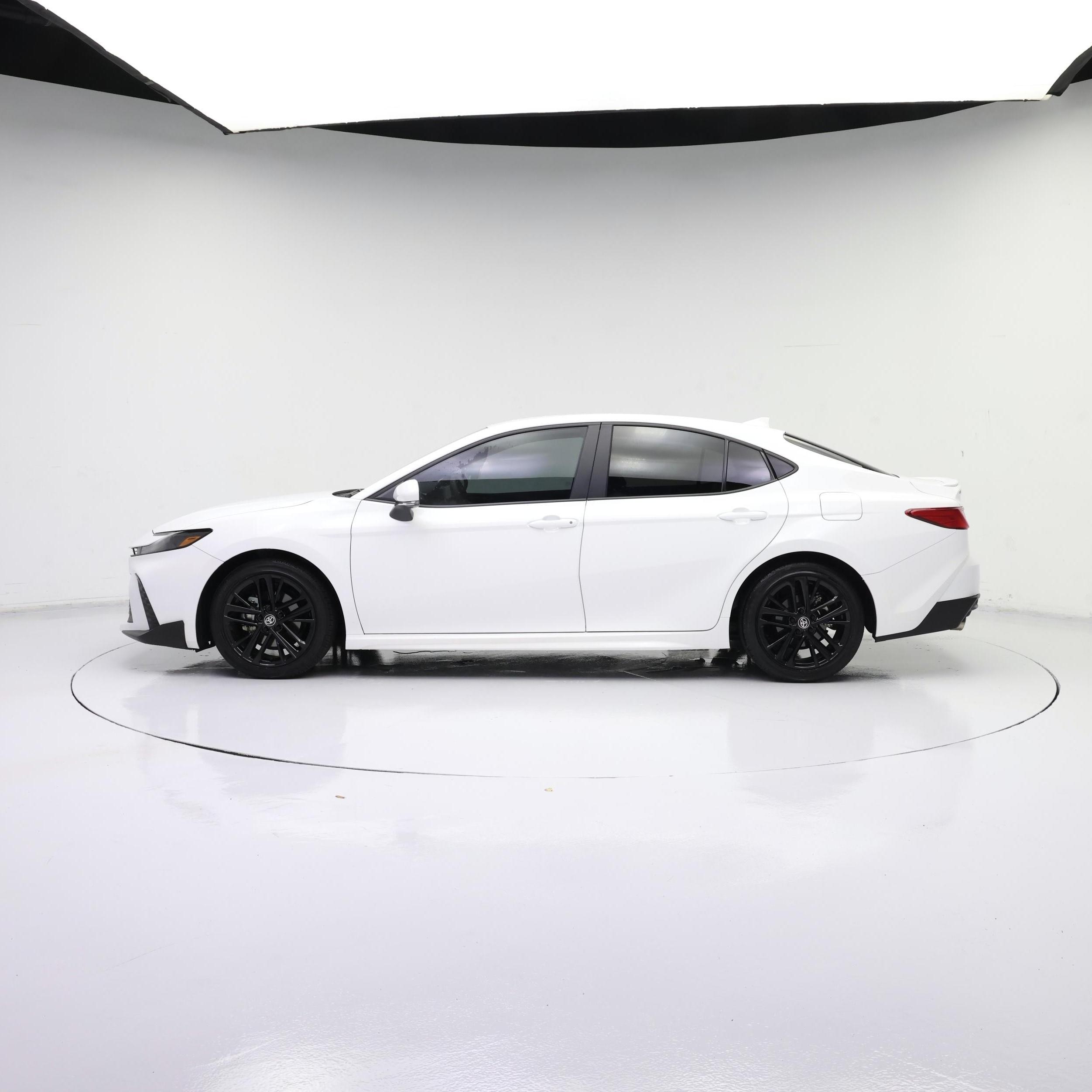 Thumbnail: 2025 Toyota Camry - 3
