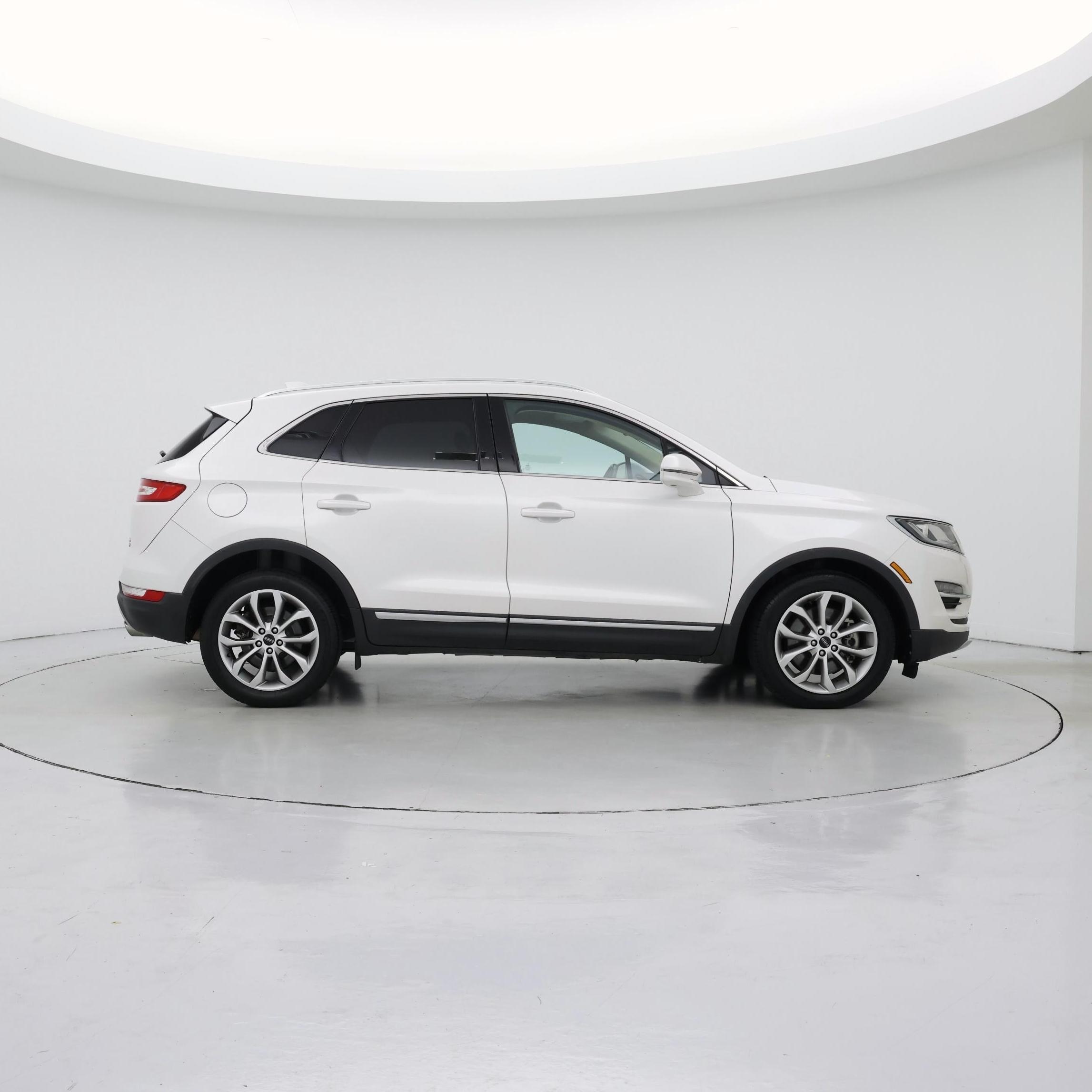 Thumbnail: 2016 Lincoln MKC - 7