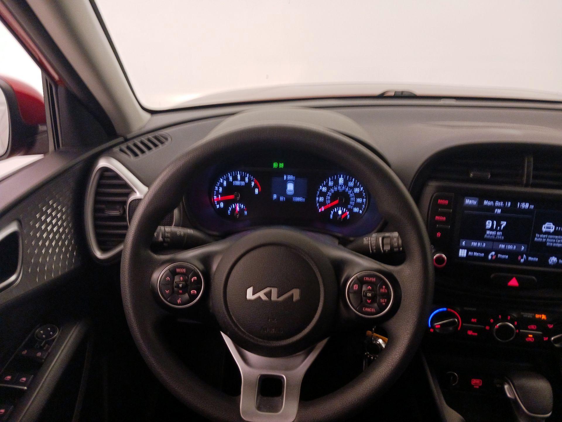 Thumbnail: 2022 Kia Soul - 10