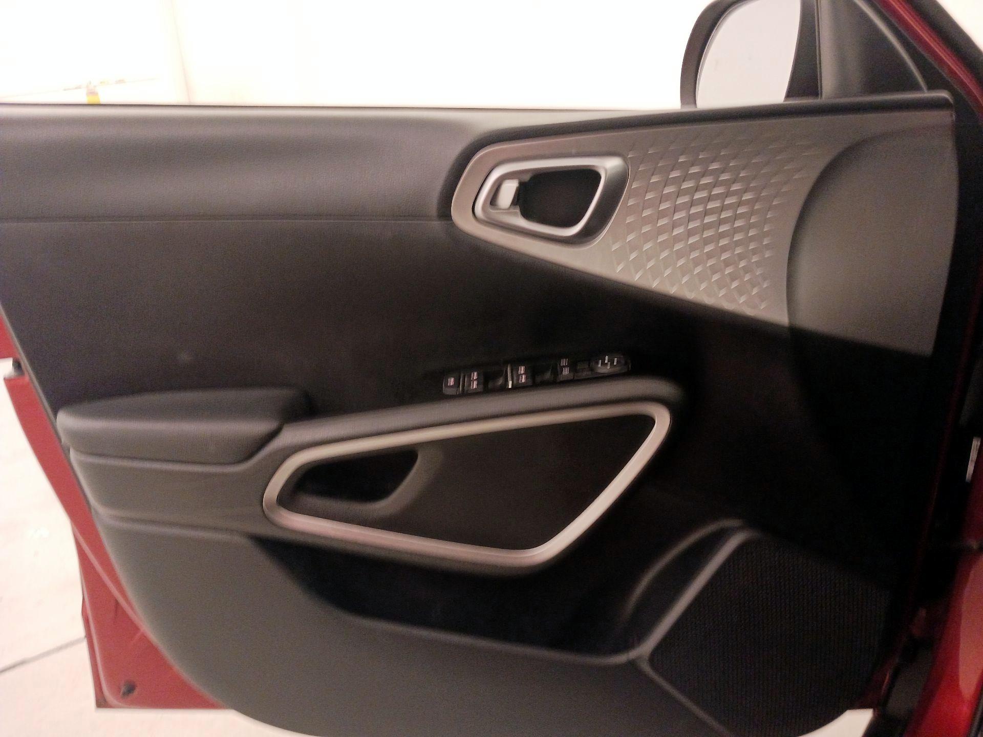 Thumbnail: 2022 Kia Soul - 12
